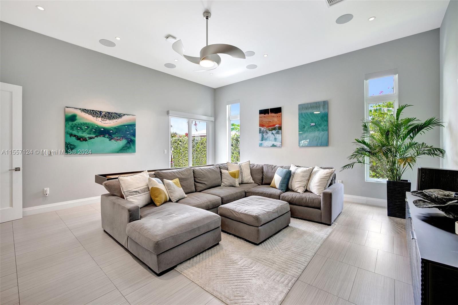 SILVER SHORES SEC OF LAUD - Residential