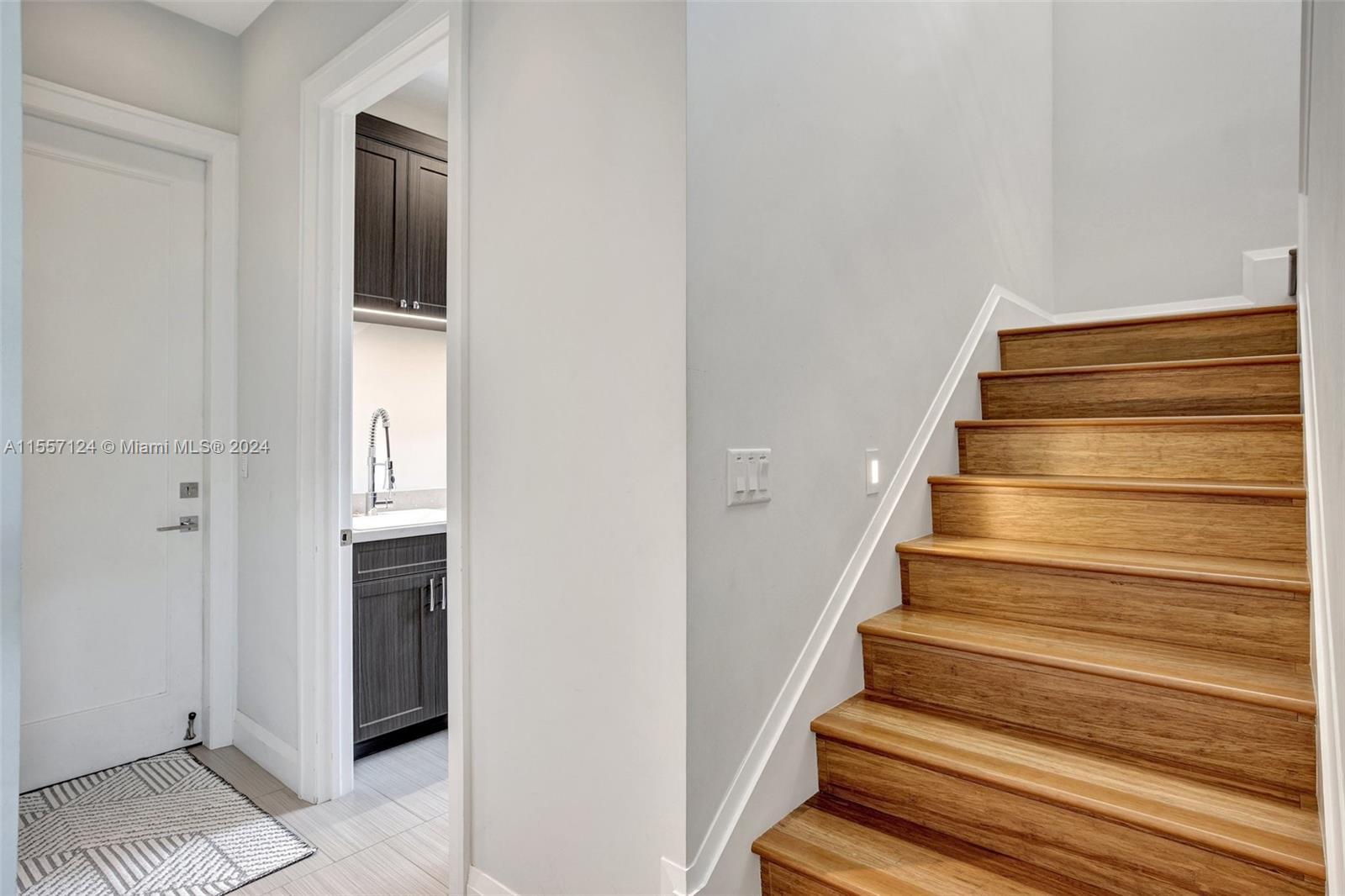 SILVER SHORES SEC OF LAUD - Residential