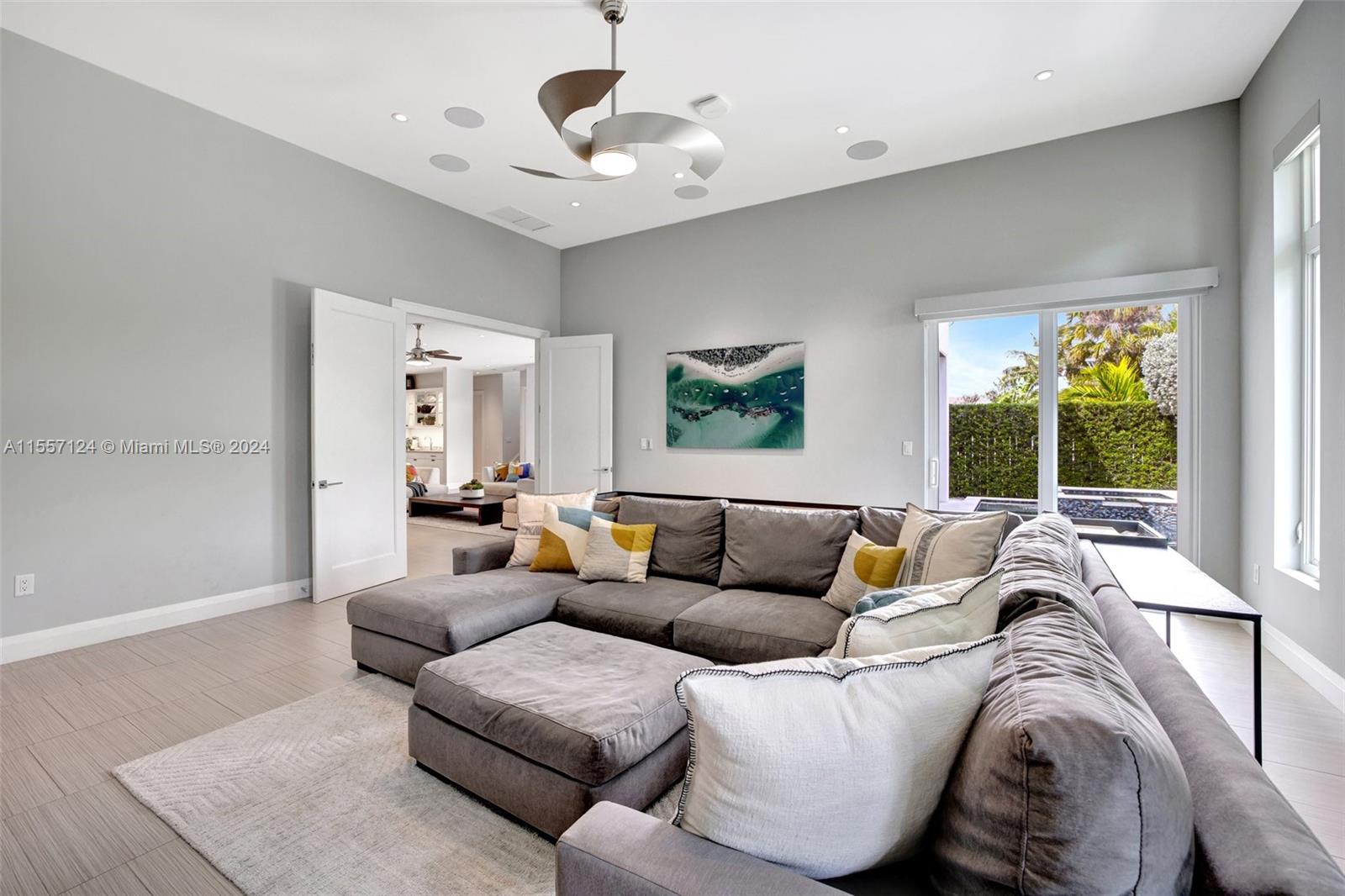 SILVER SHORES SEC OF LAUD - Residential