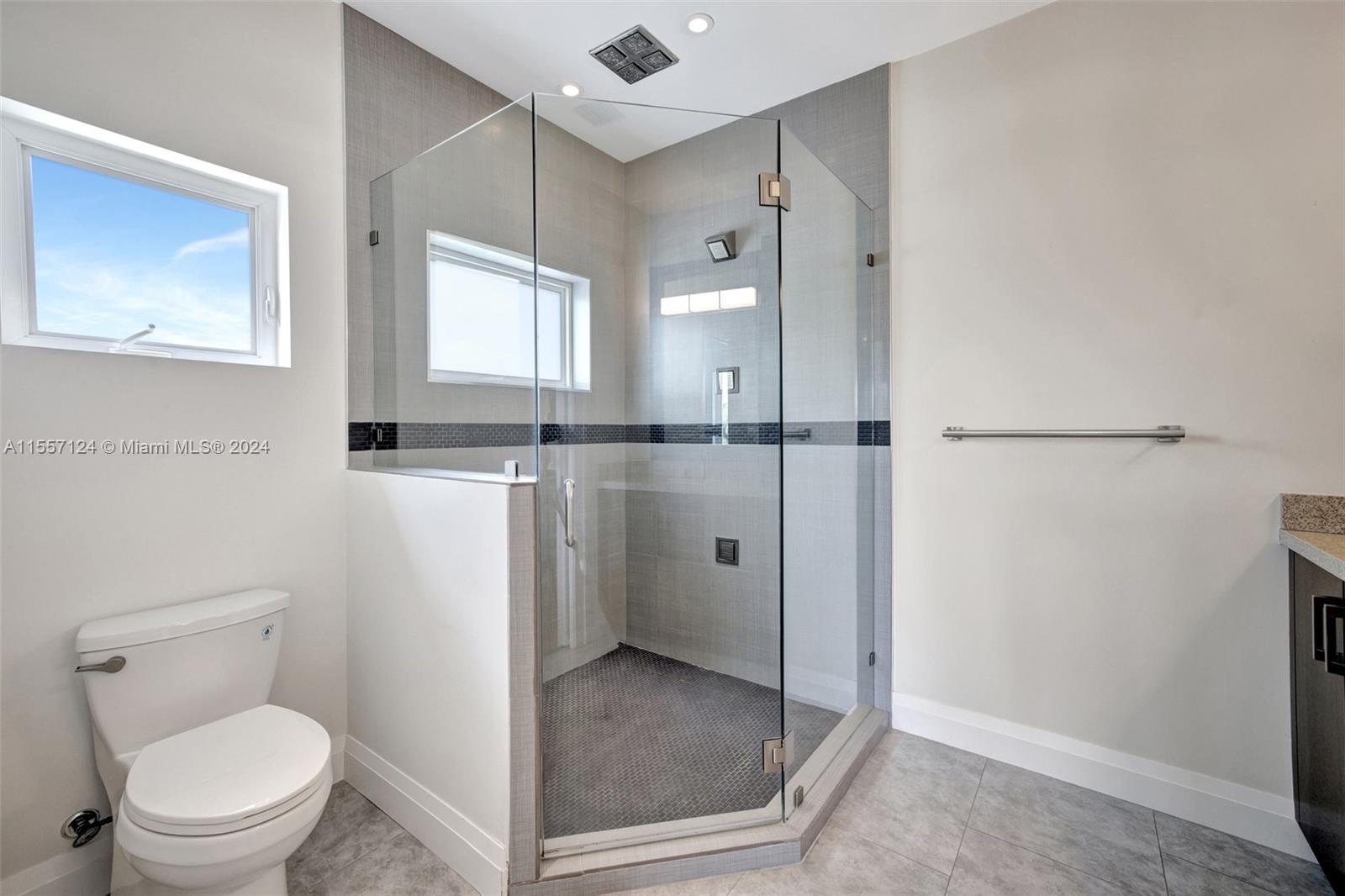 SILVER SHORES SEC OF LAUD - Residential