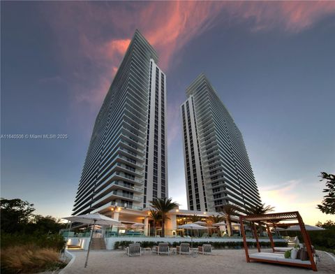 16385 Biscayne Blvd PH7 North Miami Beach FL 33160