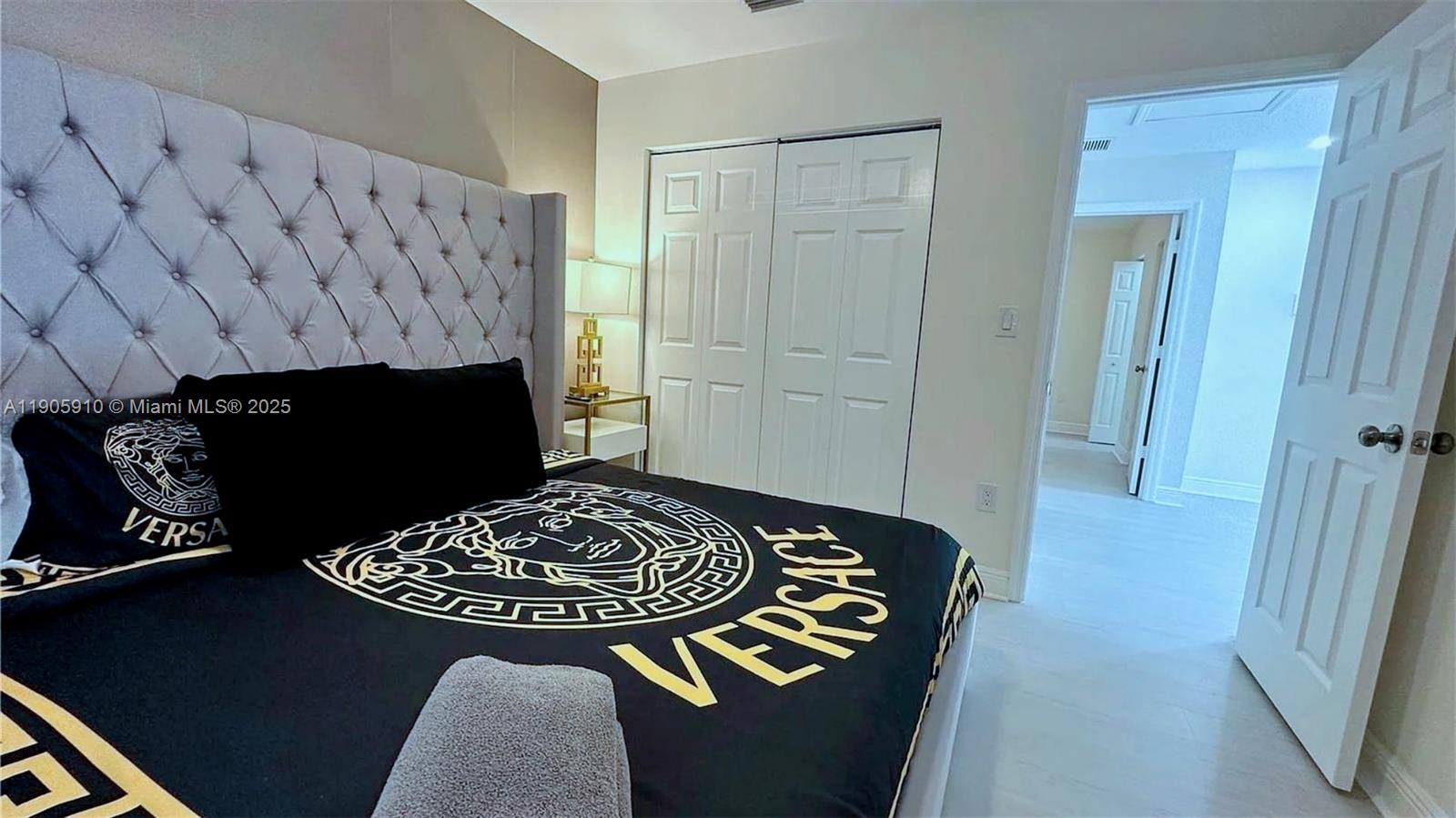 BRICKELL RIVERVIEW - Residential Income