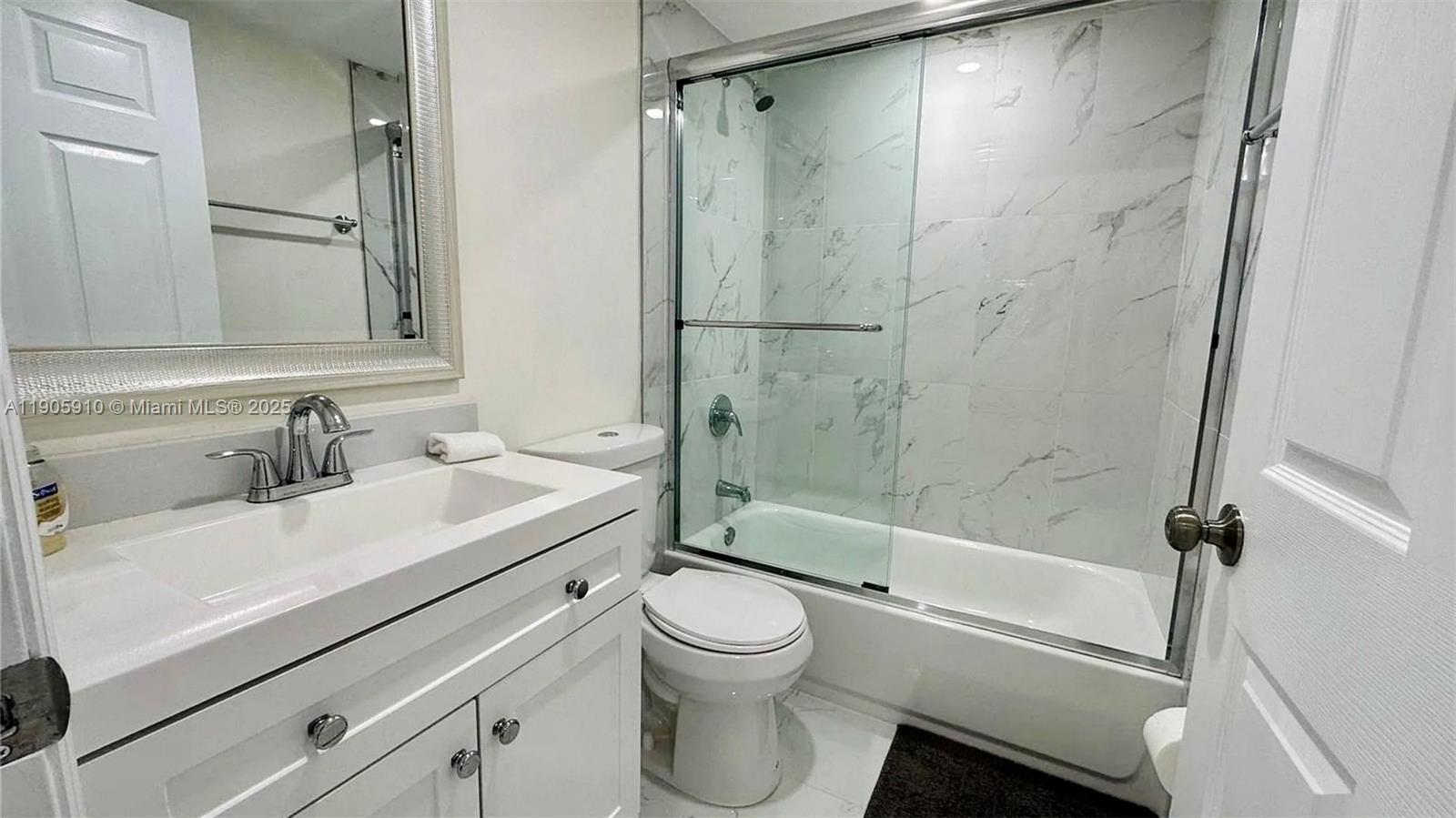 BRICKELL RIVERVIEW - Residential Income