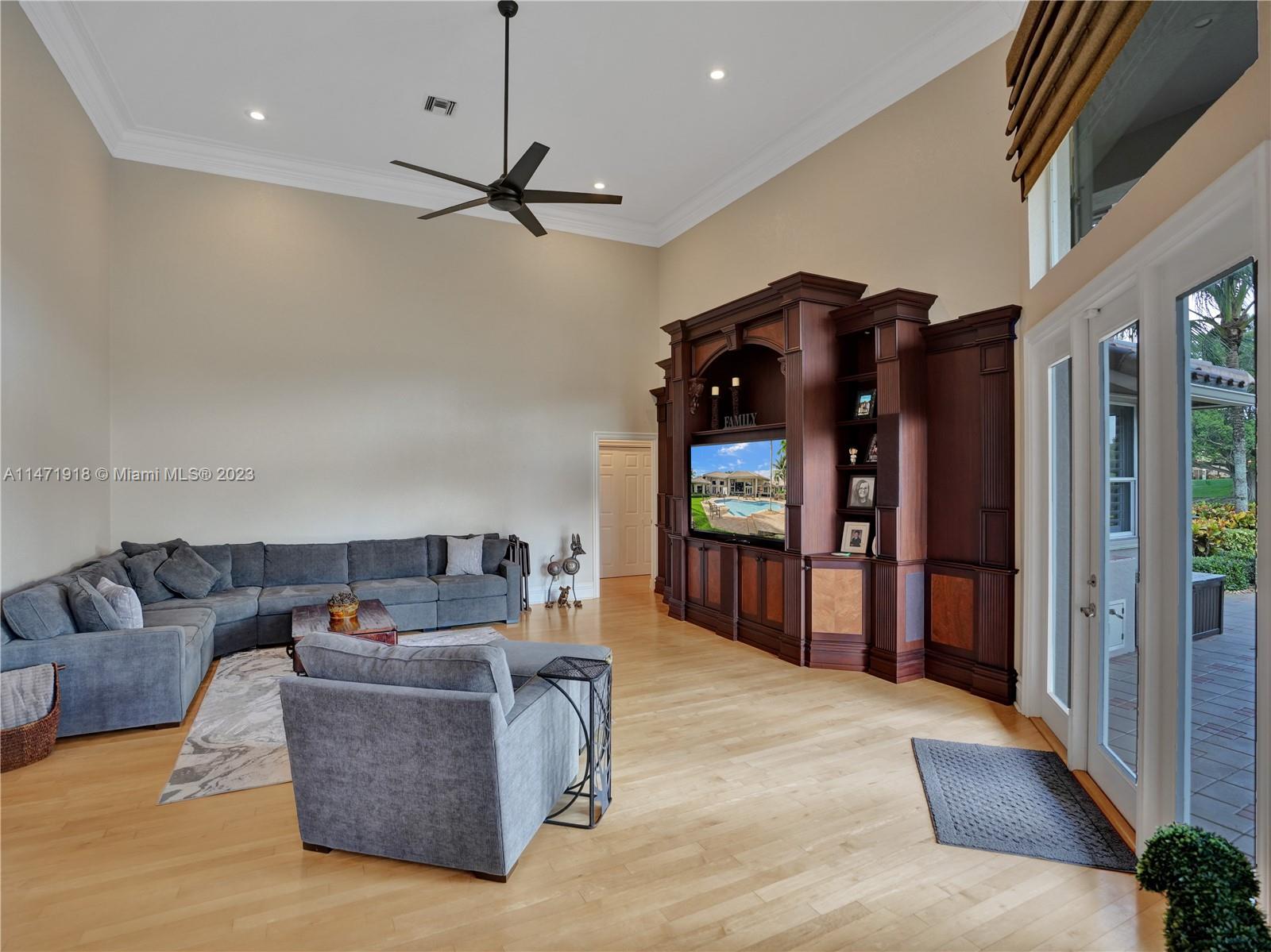 Weston Hills Country Club - Residential