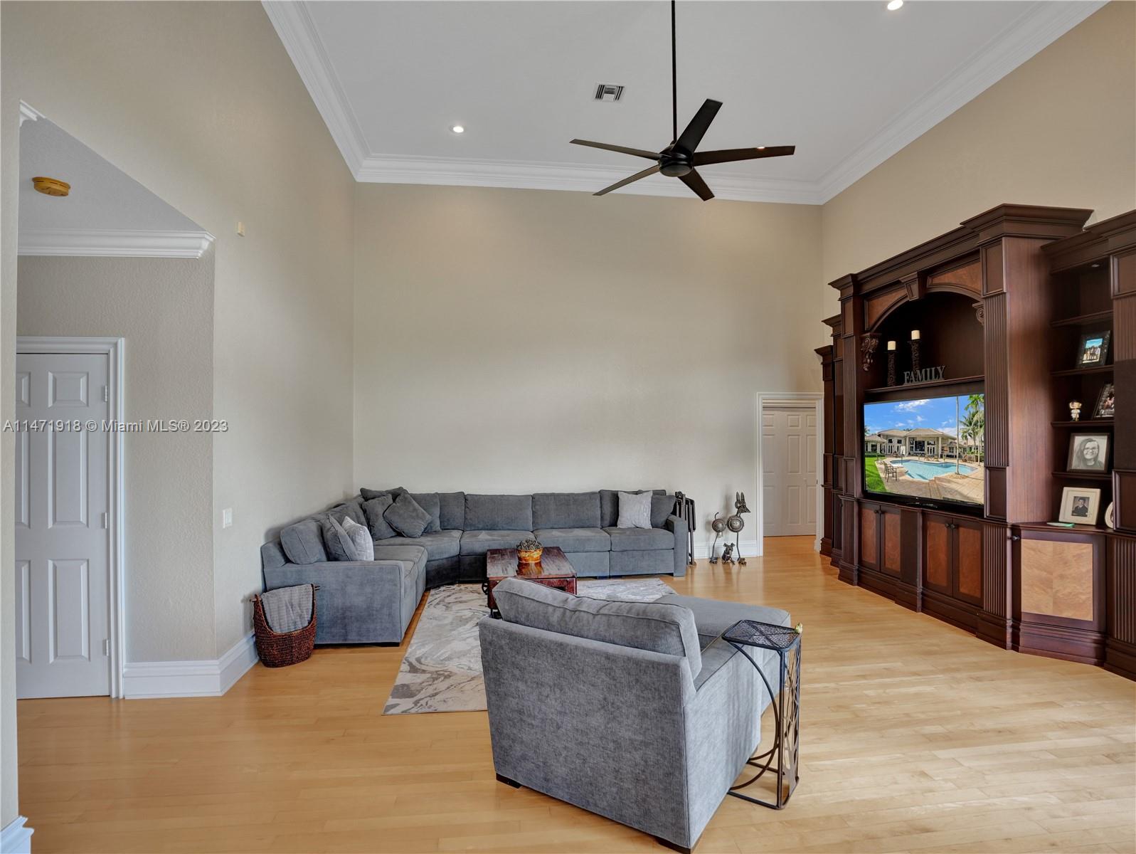 Weston Hills Country Club - Residential