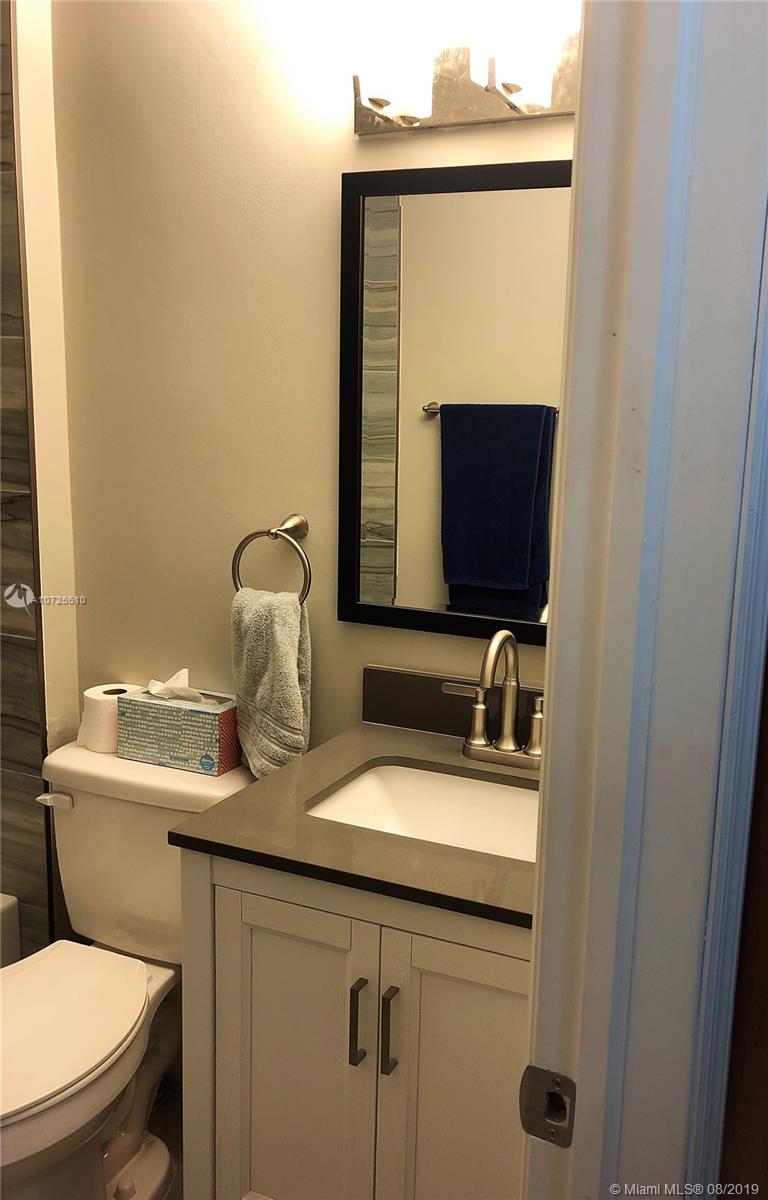 REFLECTIONS AT PEMBROKE - Residential Lease