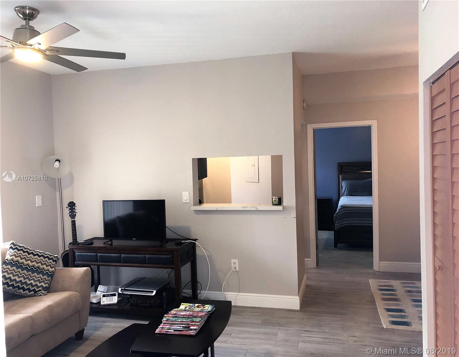 REFLECTIONS AT PEMBROKE - Residential Lease