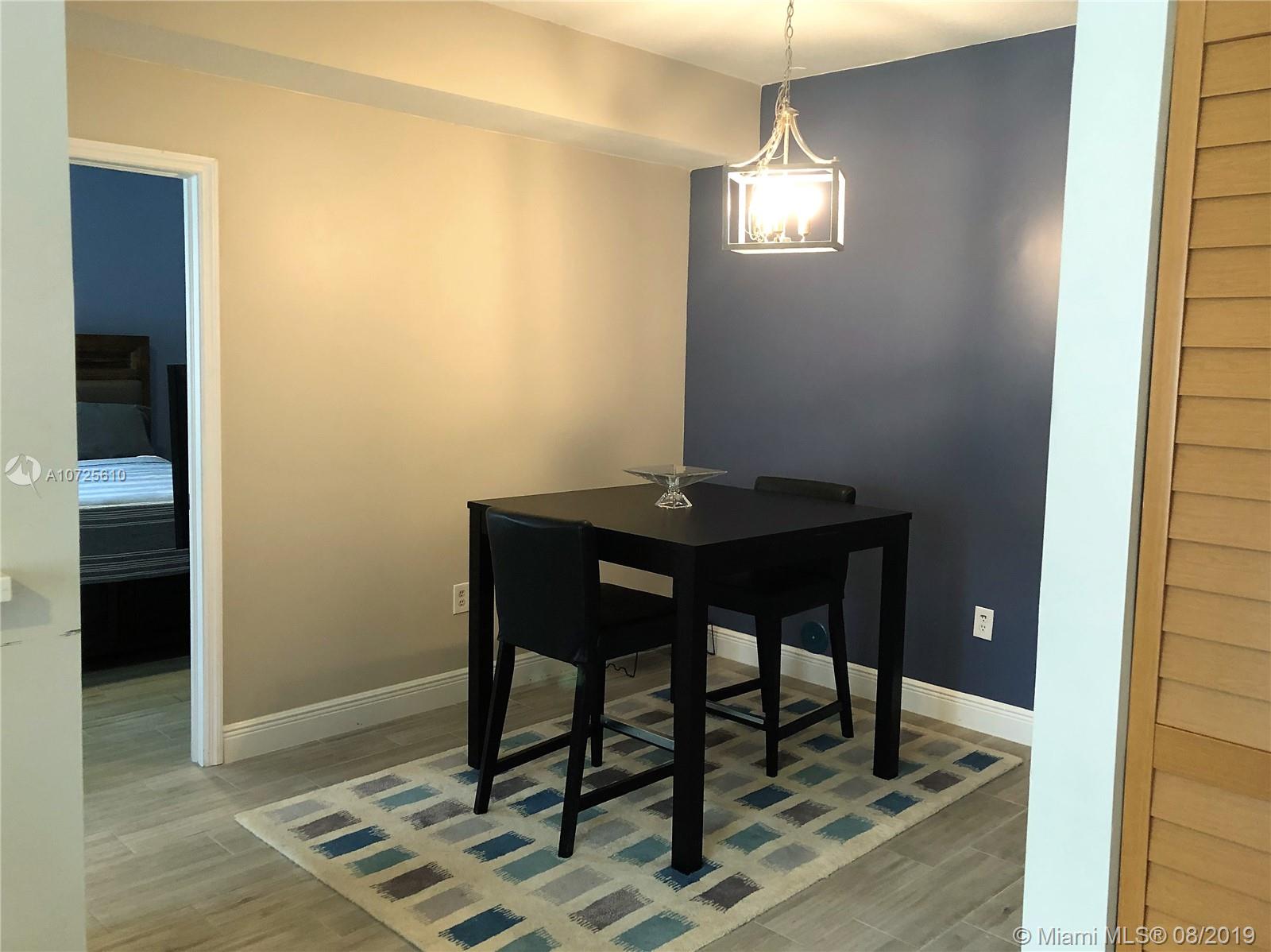 REFLECTIONS AT PEMBROKE - Residential Lease