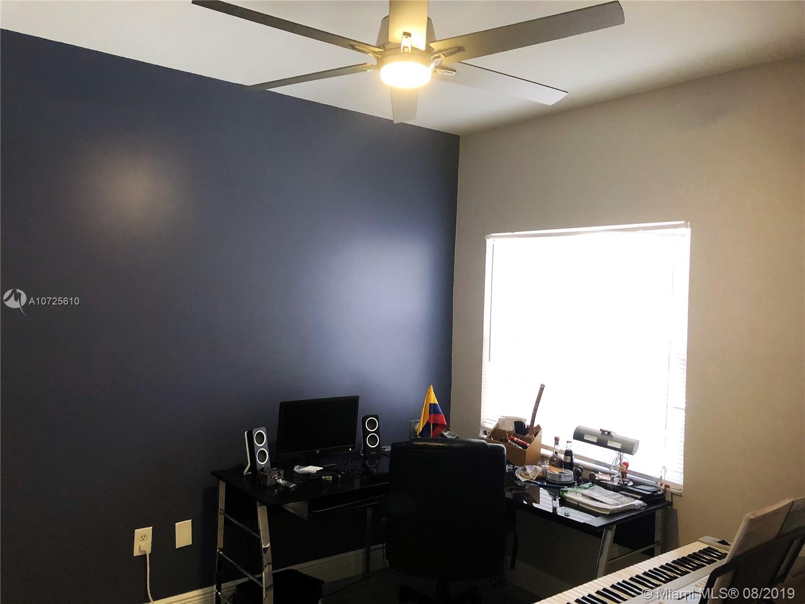 REFLECTIONS AT PEMBROKE - Residential Lease