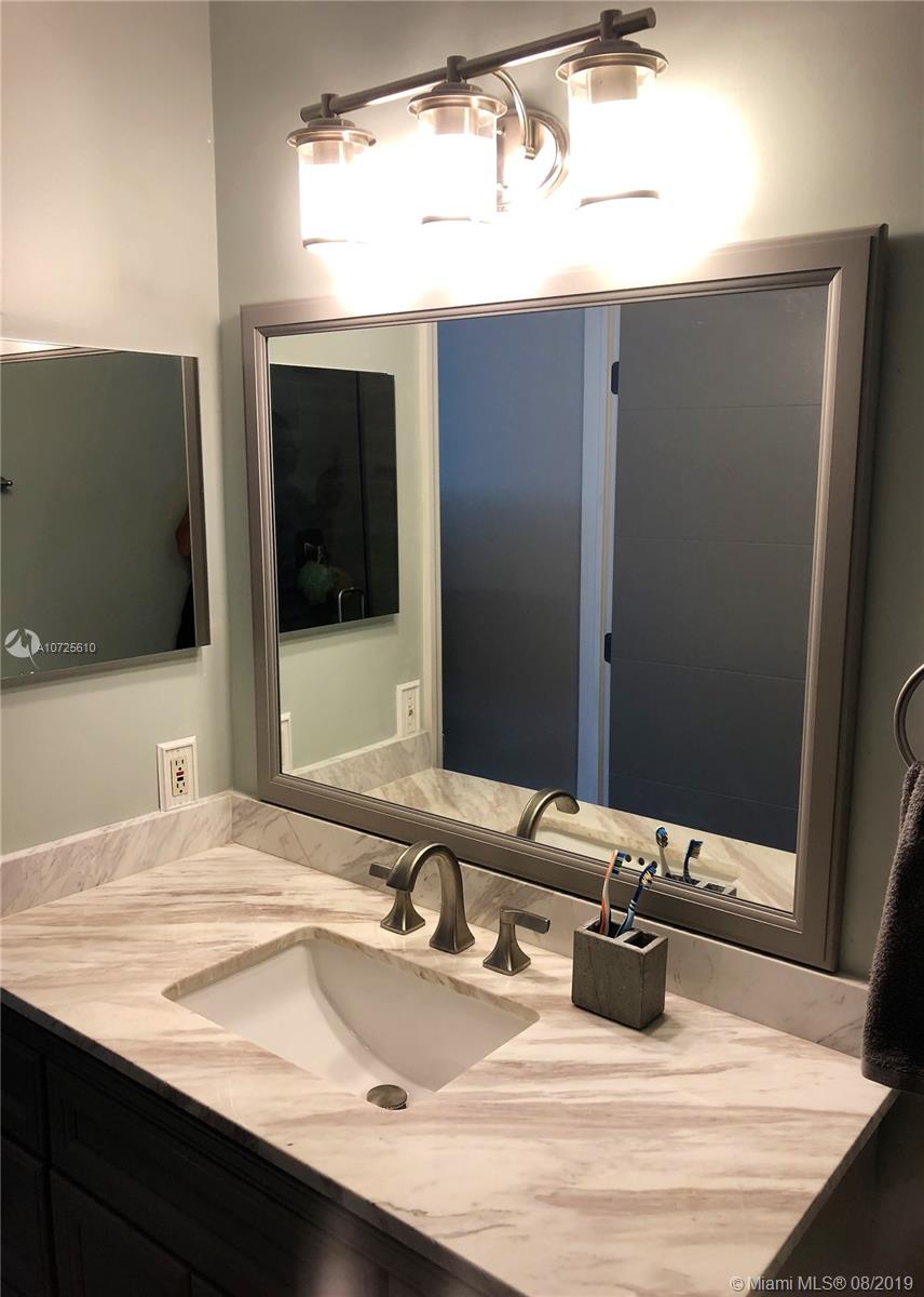 REFLECTIONS AT PEMBROKE - Residential Lease