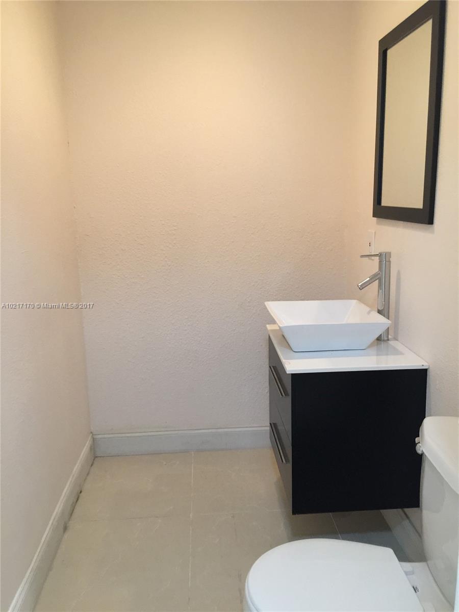 Grapeland Heights - Residential Lease