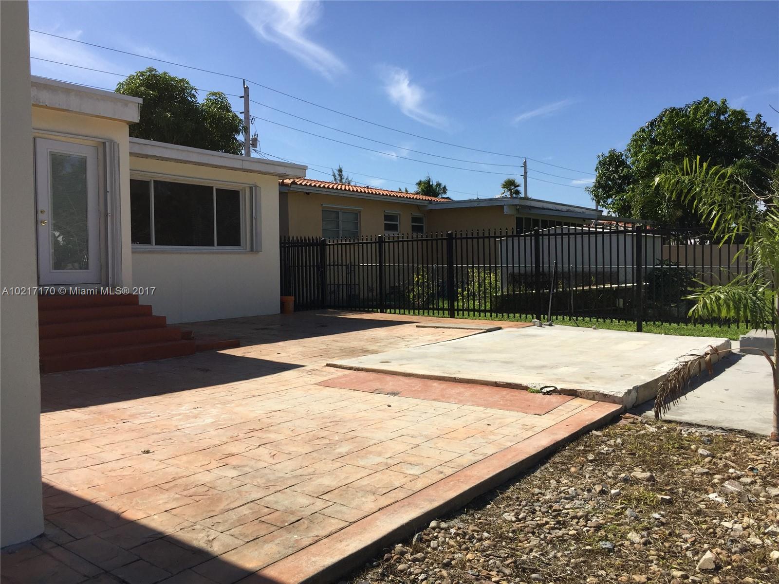 Grapeland Heights - Residential Lease