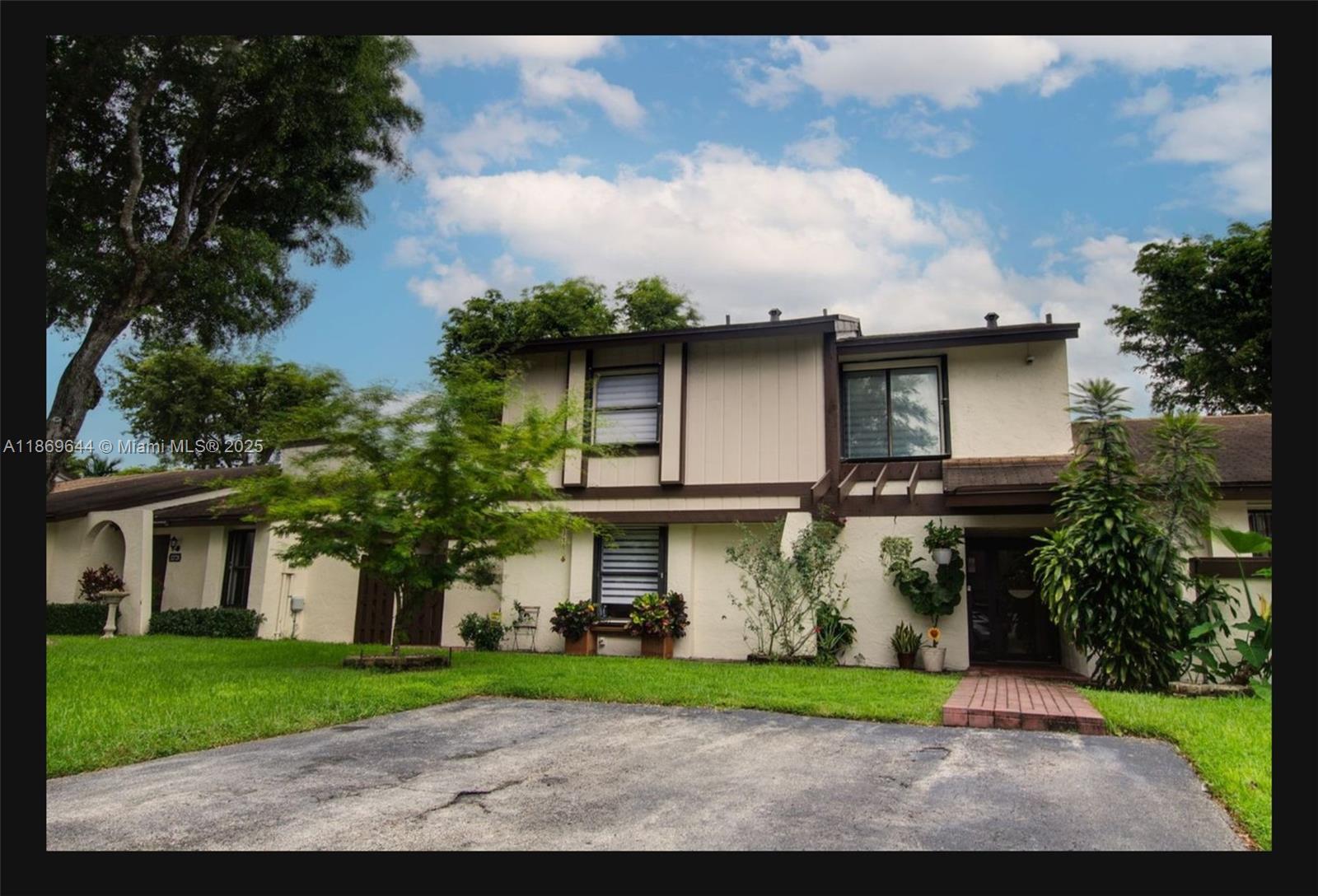 This home sells itself located in a primetime Kendall community and beautifully remodeled. Enjoy the comforts of a cozy outdoor patio or a cup of hot coco in a relaxing modern home. Newly installed A/C and water heater, hurricane impact windows and doors throughout the first floor. Between location, interior design and outdoor set up, you won’t find a better home