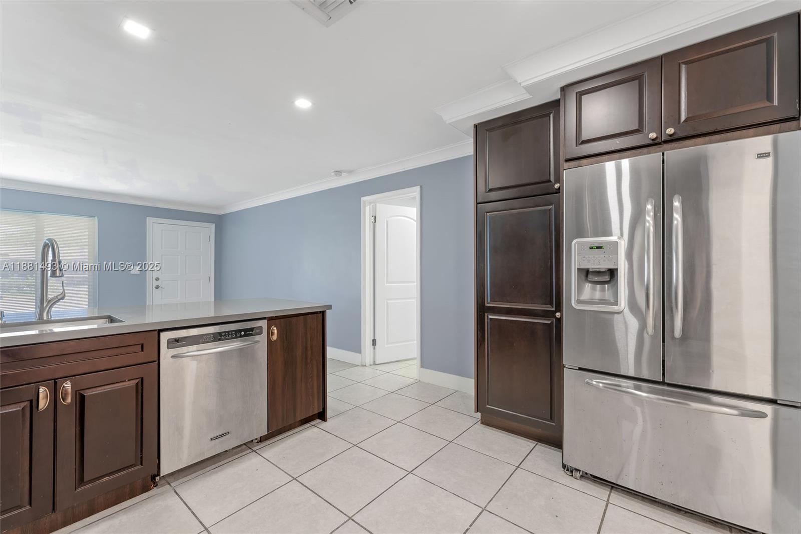 AVON HEIGHTS - Residential