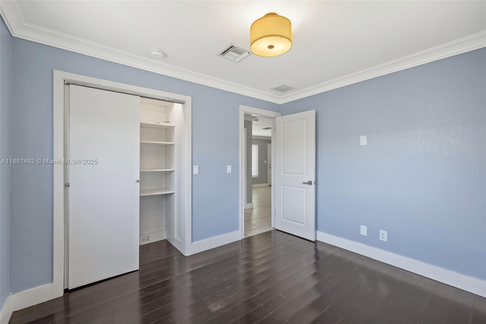 AVON HEIGHTS - Residential