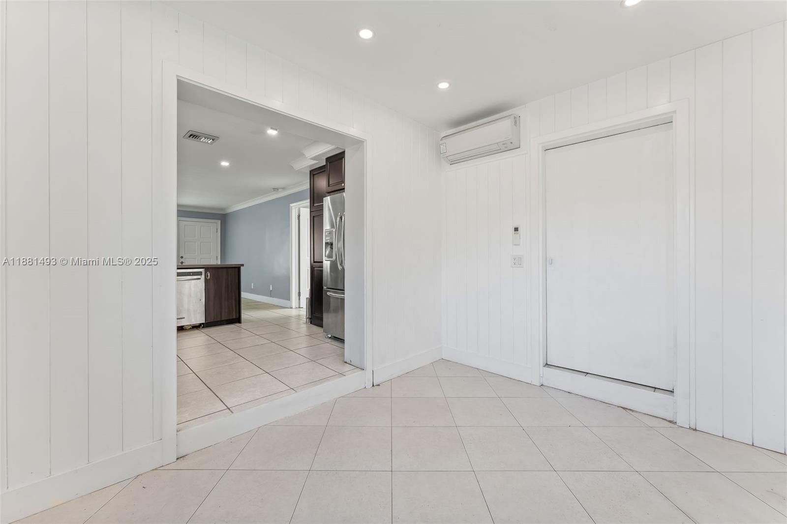 AVON HEIGHTS - Residential