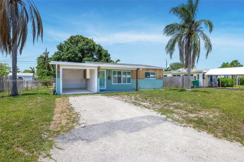 Photo of 2765 SW 47th St, Dania Beach, FL 33312 (MLS # A11881493)