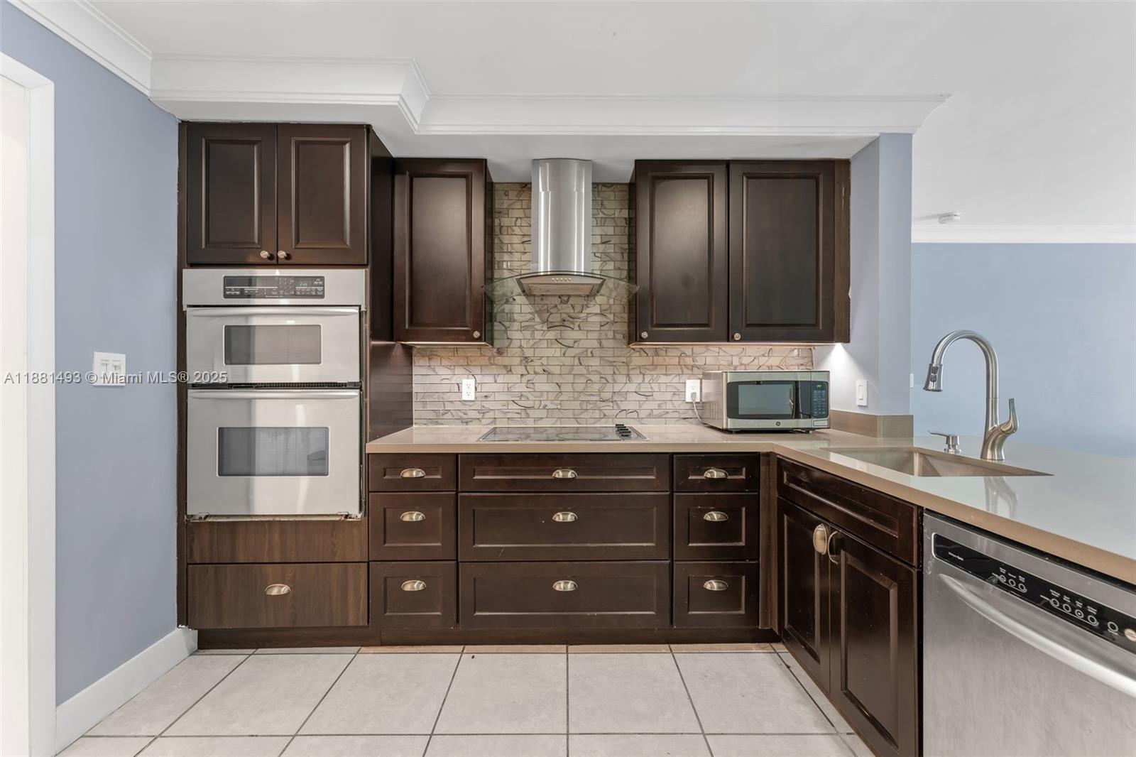 AVON HEIGHTS - Residential