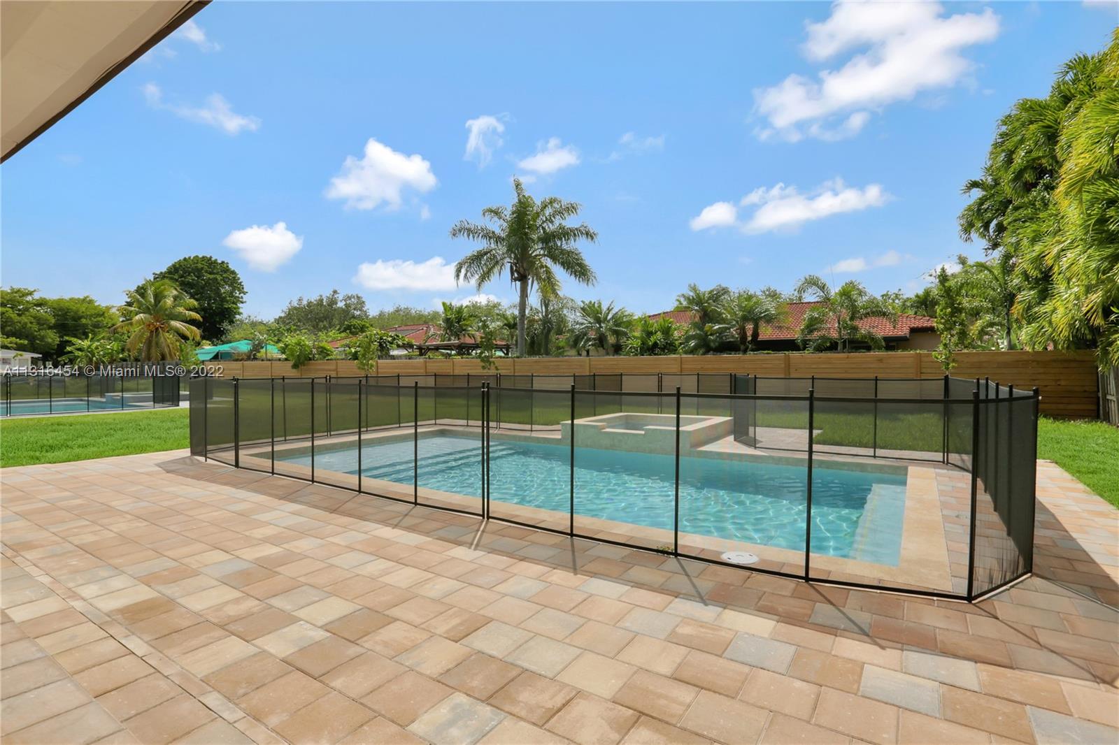 MARLIN ESTATES - Residential