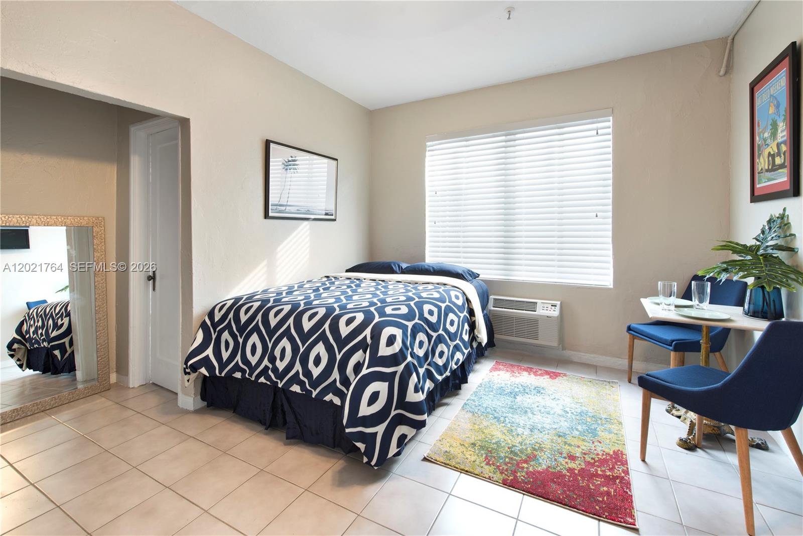 3710 Collins Ave N-305