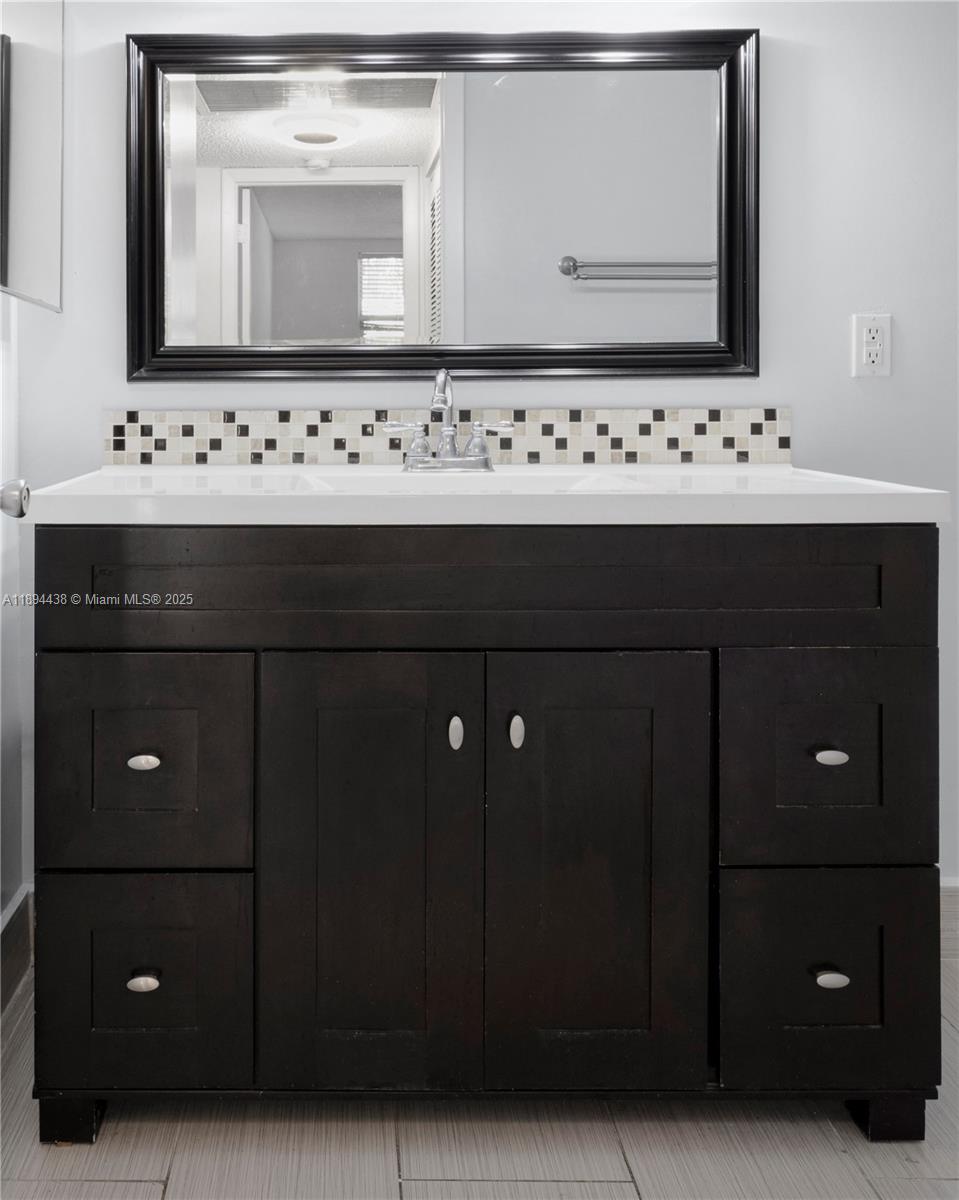 LAS VISTAS AT DORAL CONDO - Residential Lease