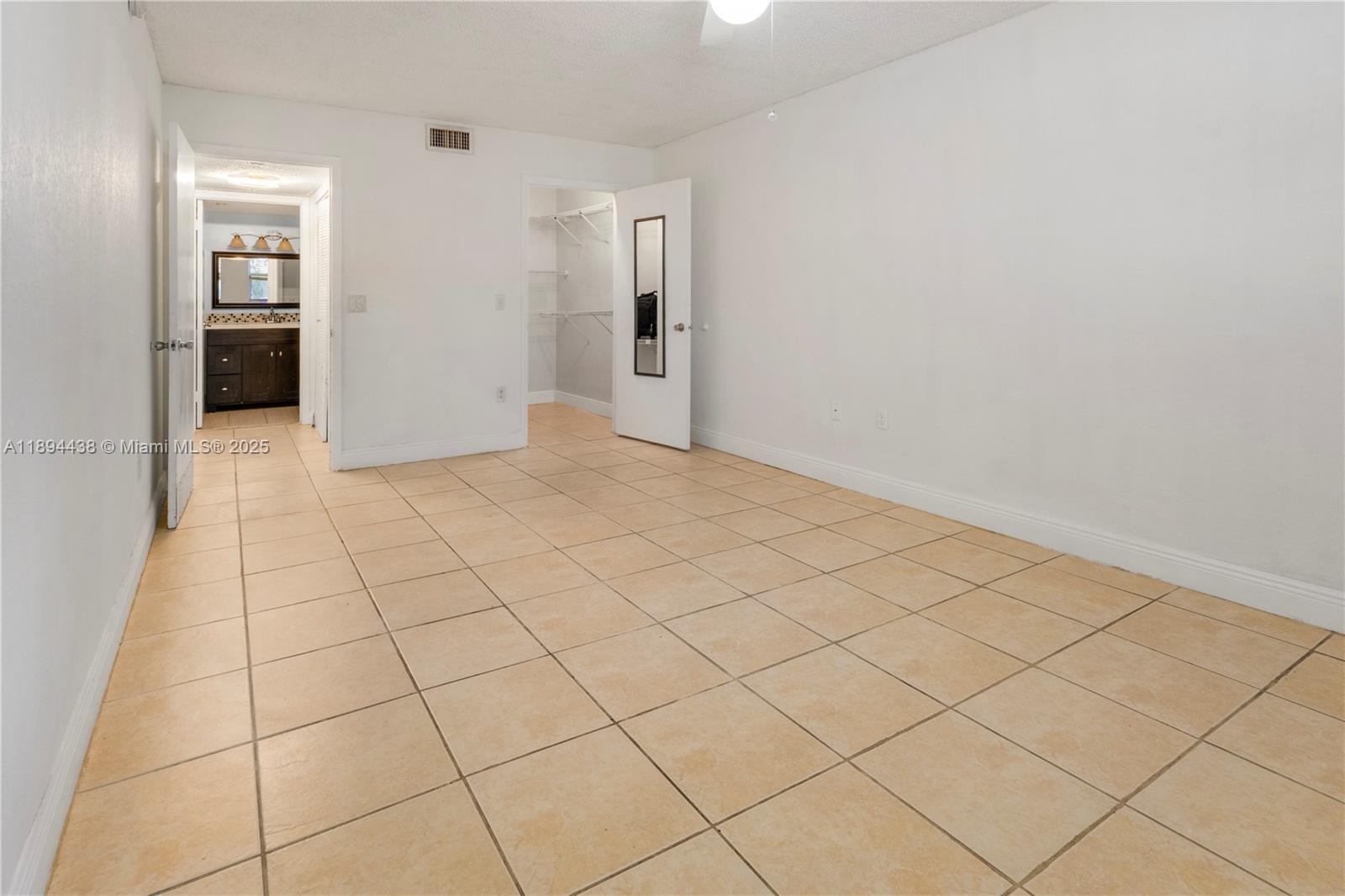 LAS VISTAS AT DORAL CONDO - Residential Lease