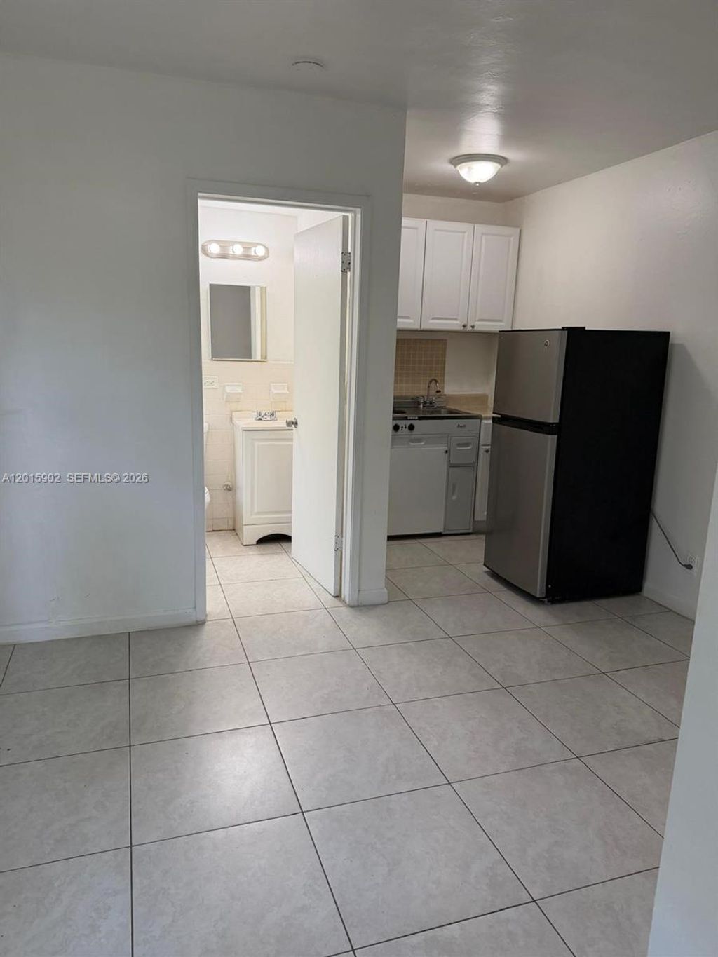 Photo of 3031 NE 21 Ter #7, Oakland Park, FL 33306 (MLS # A12015902)