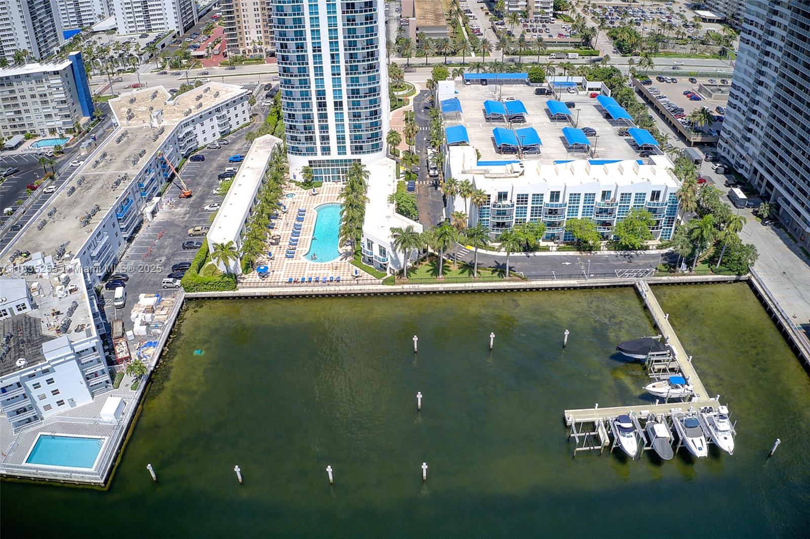 1945 S Ocean Dr 901