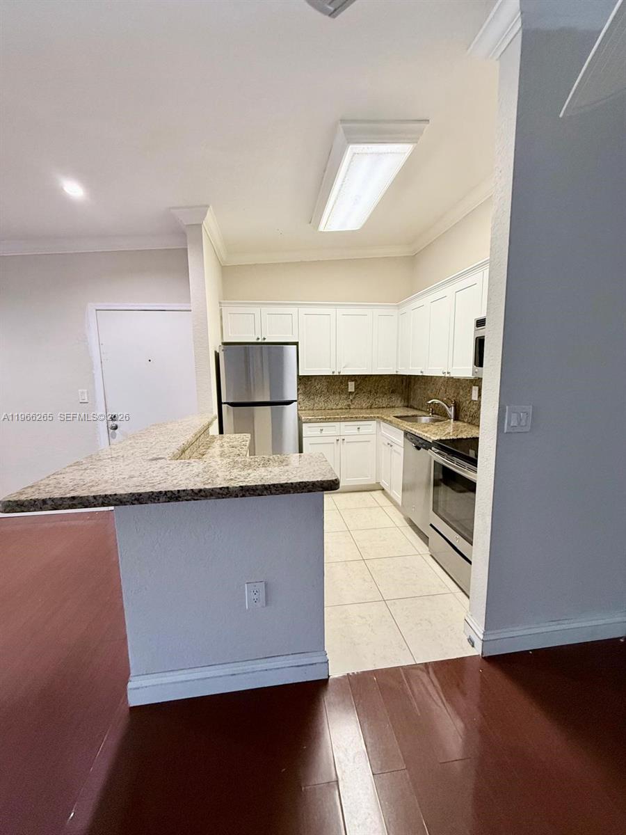 CARMEL AT THE CALIF CLUB - Residential Lease