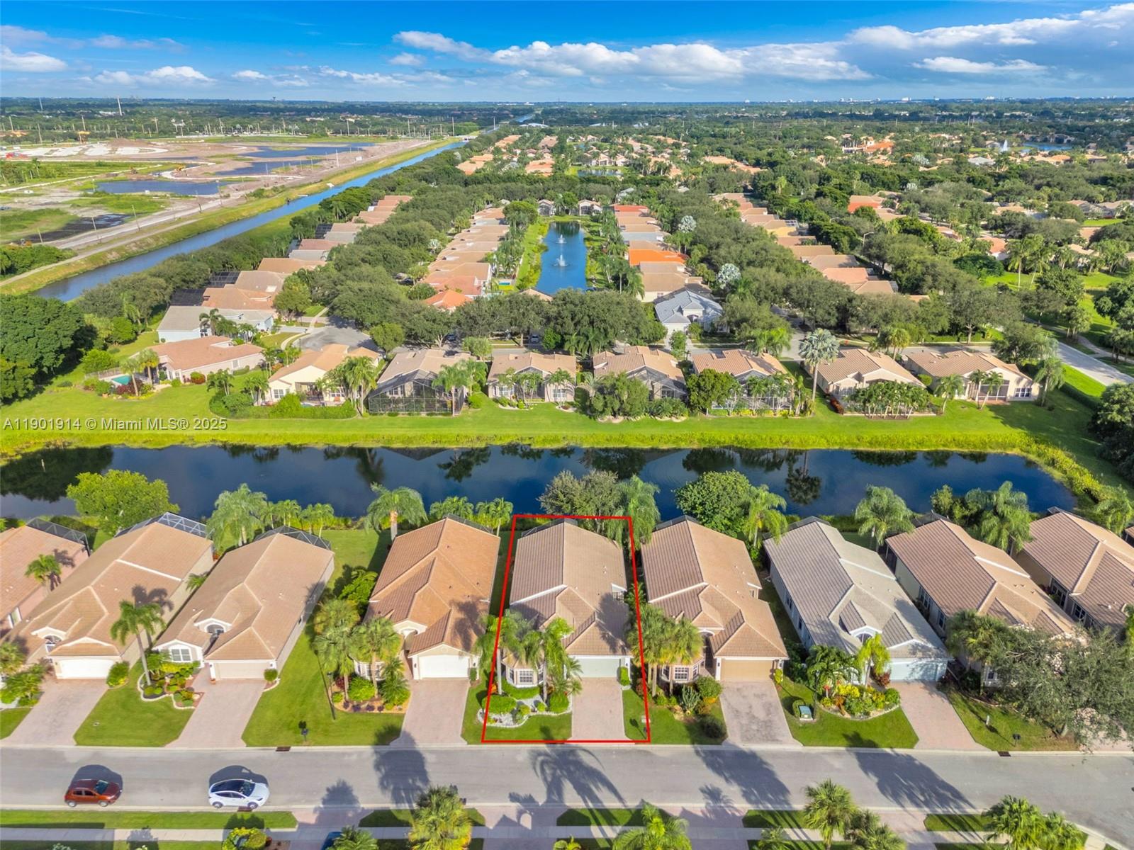 VALENCIA FALLS 10 - Residential