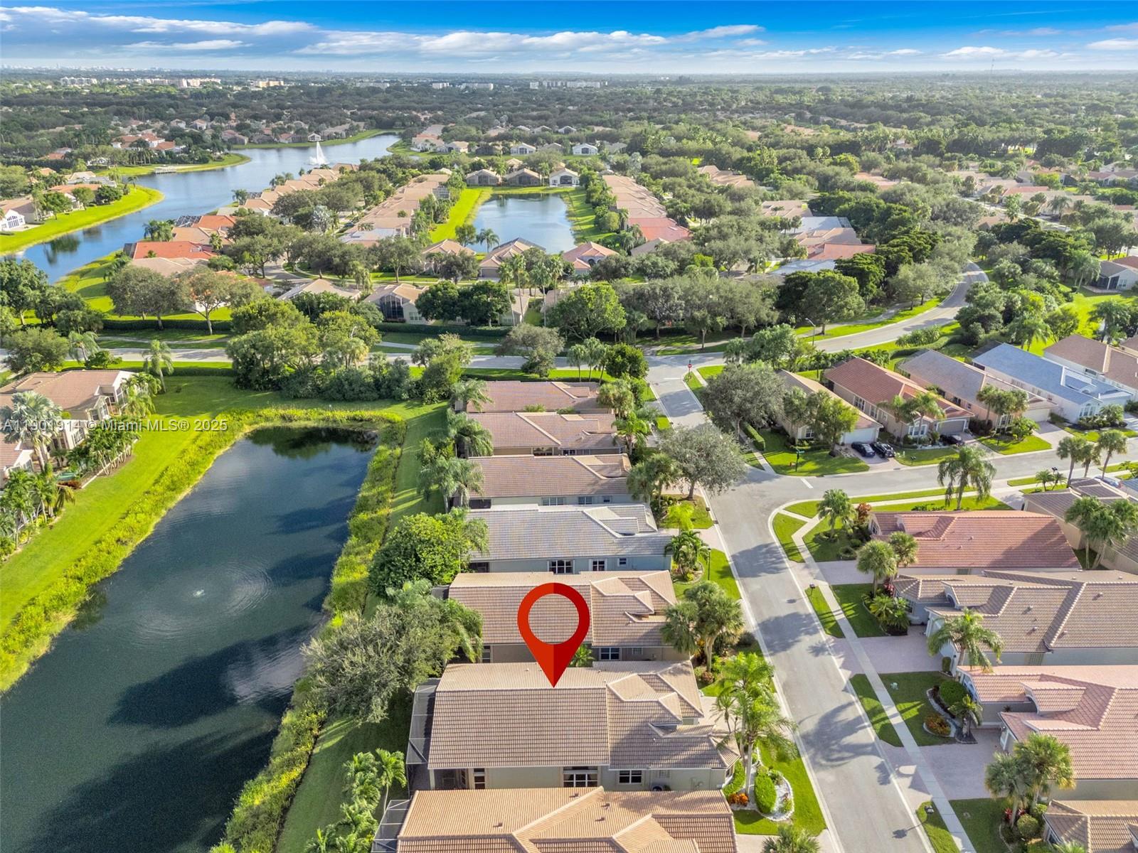 VALENCIA FALLS 10 - Residential