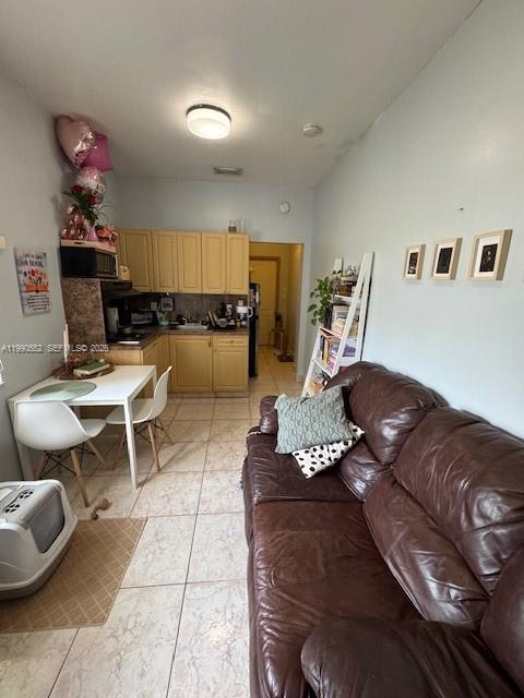 TOWN OF HIALEAH 1 ADDN AM - Residential