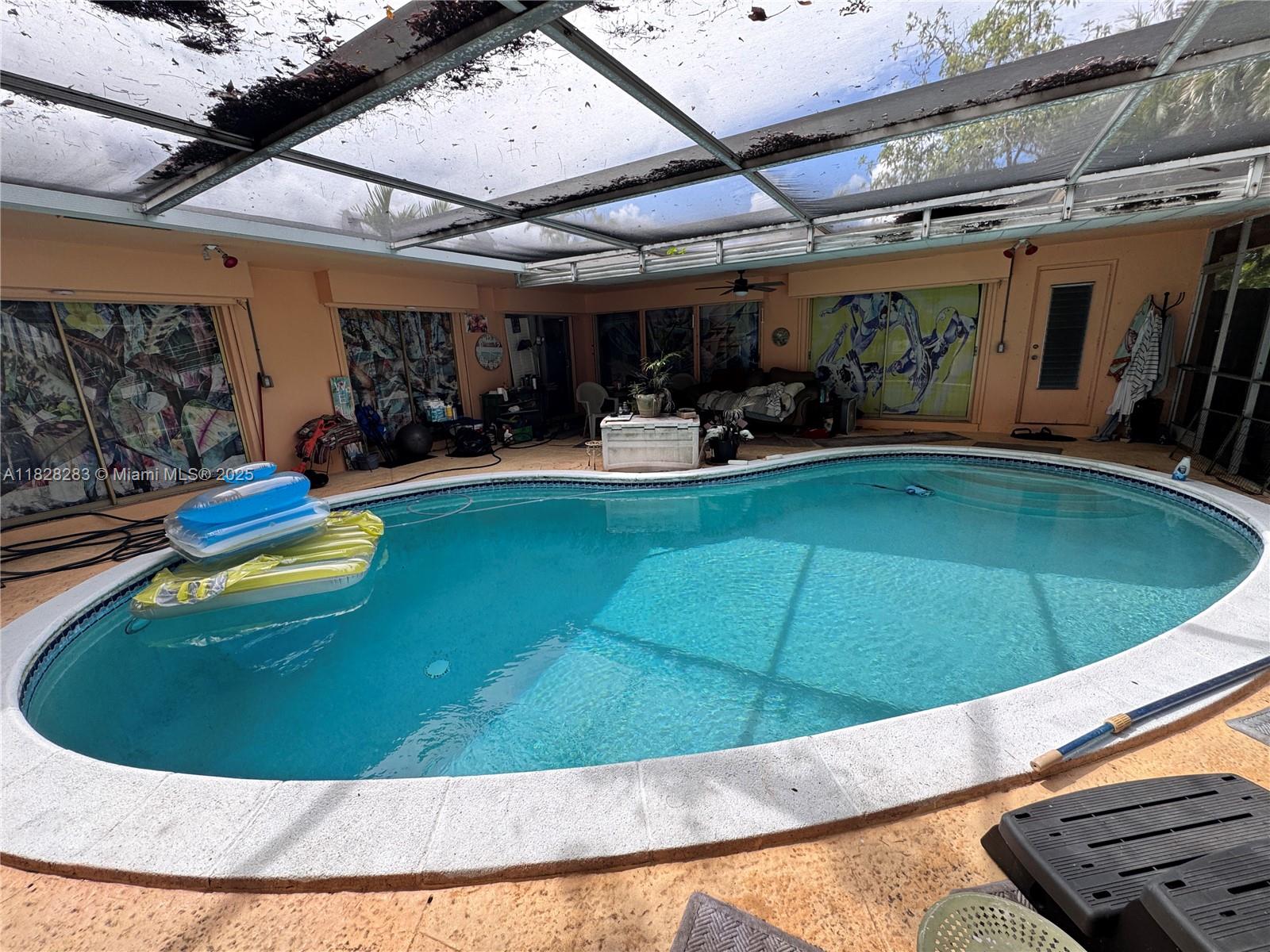 ROYAL PALM ACRES FIRST SE - Residential