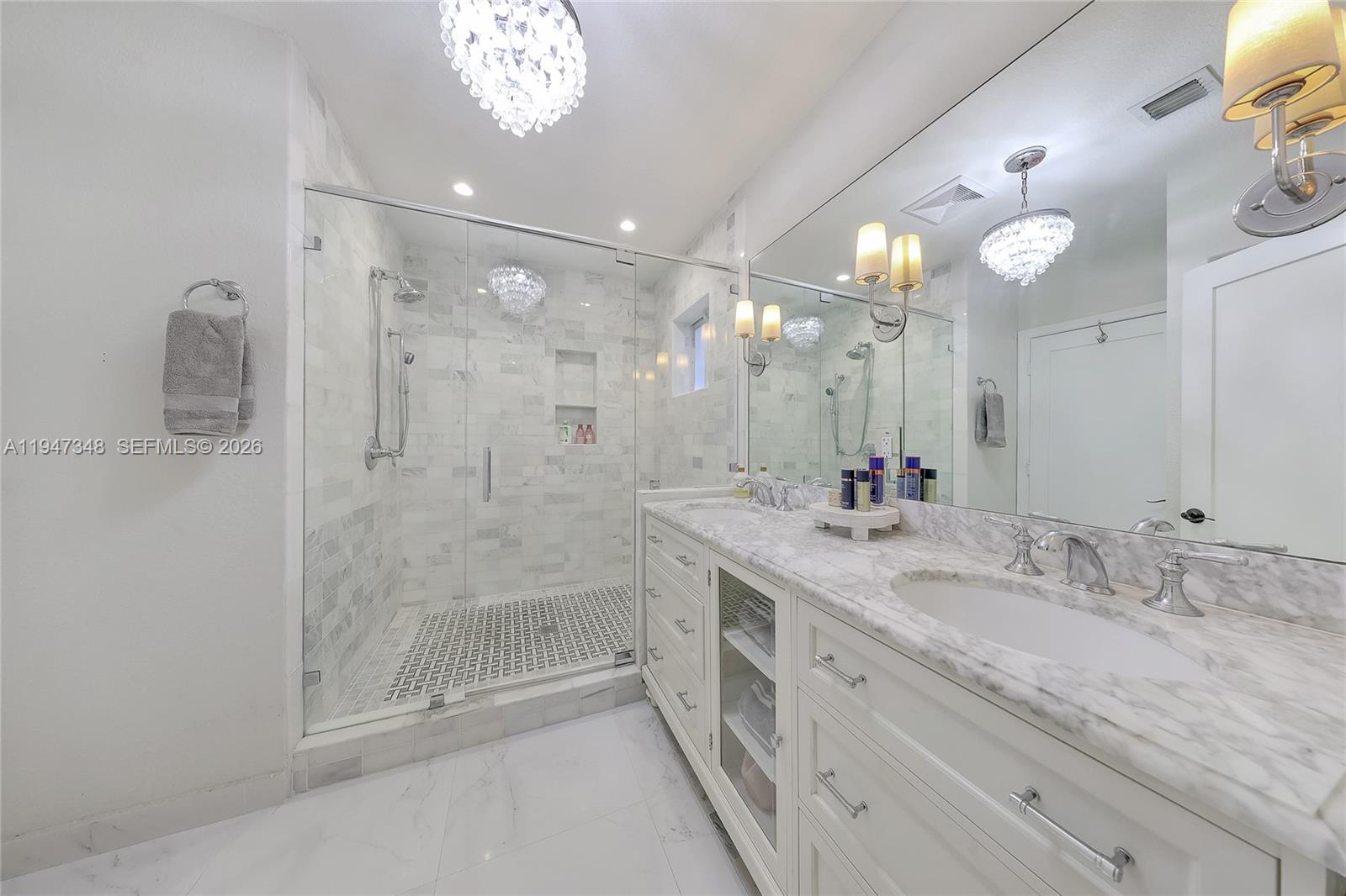 CORAL GABLES GRANADA SEC - Residential