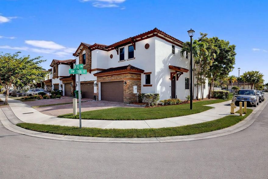 Spacious Corner townhome with Lake View in Prime Miami Location!
Beautiful!! +2,100 Sq Ft Townhome with 3 Bedrooms, 3 Bathrooms, and 2 car garage, located in a luxury, family oriented community. This bright and spacious home features an excellent layout with a huge laundry room and an oversized master bathroom, designed for comfort and convenience. Enjoy tranquil lake views and the convenience of being directly across from the community pool. The home also offers a nice patio area, perfect for relaxing or entertaining, along with a spacious driveway for additional parking. Ideally located close to Bird Road. with easy access to shopping, dining, and A+ rated schools. This townhome combines, space, comfort and an unbeatable location in one of Miami's desirable areas.