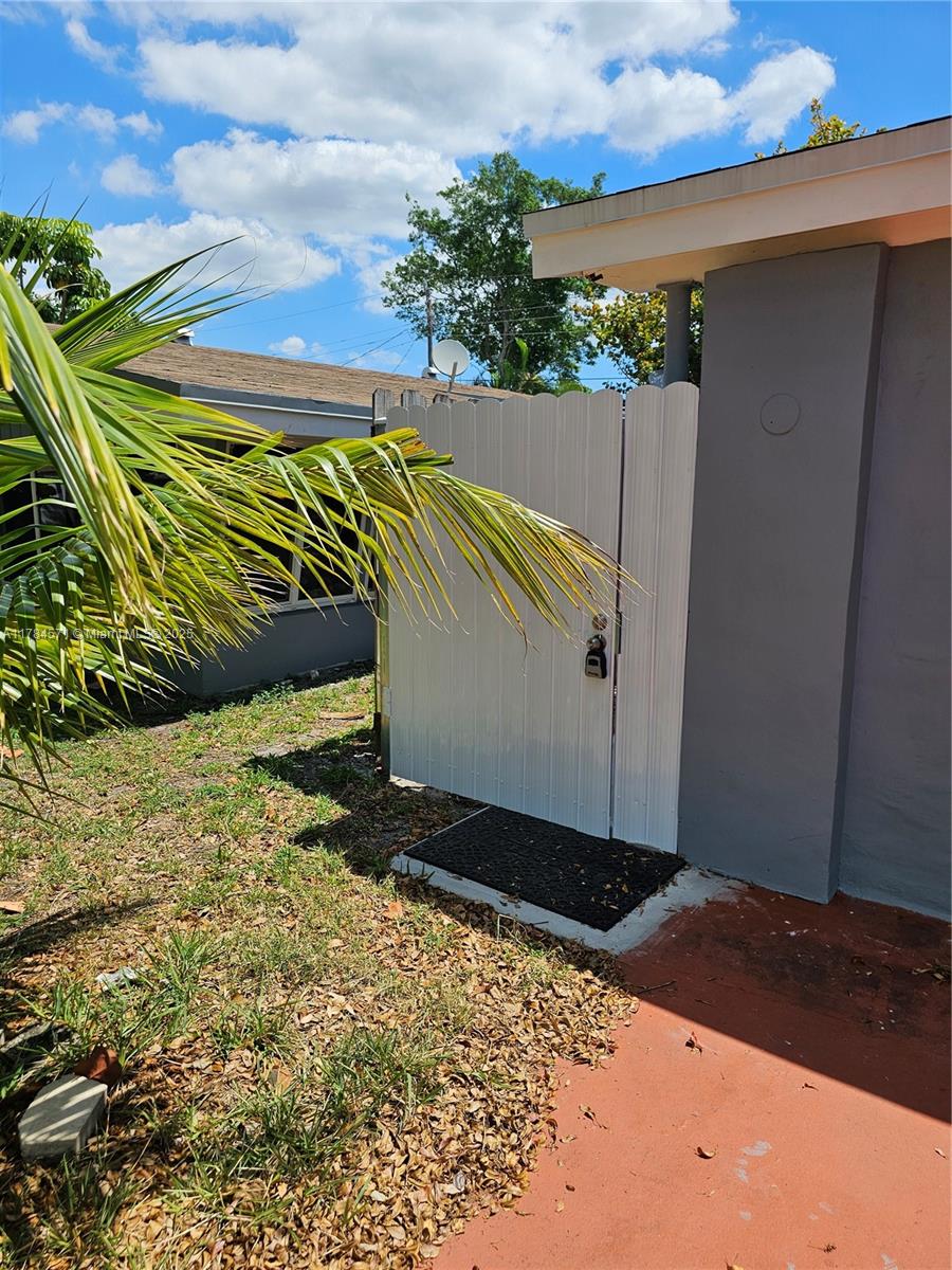 2631 Gulfstream Dr 2