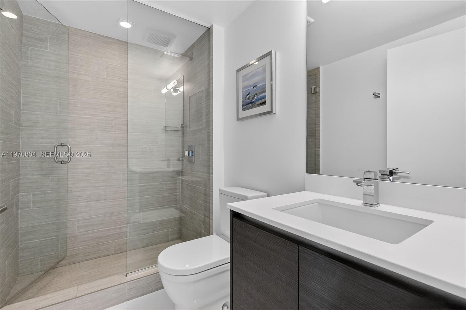 PARQUE TOWERS CONDO - Residential Lease