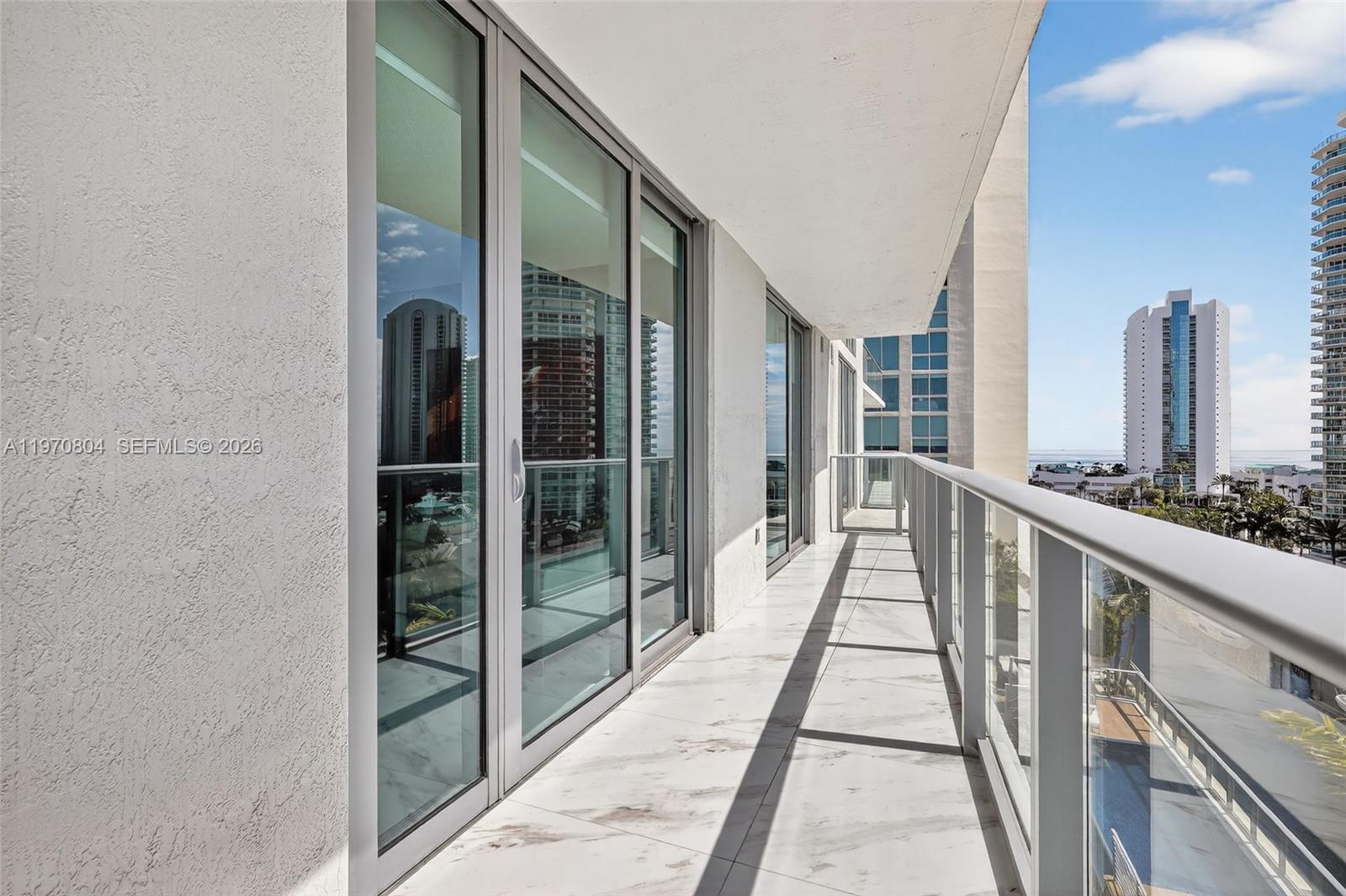 PARQUE TOWERS CONDO - Residential Lease