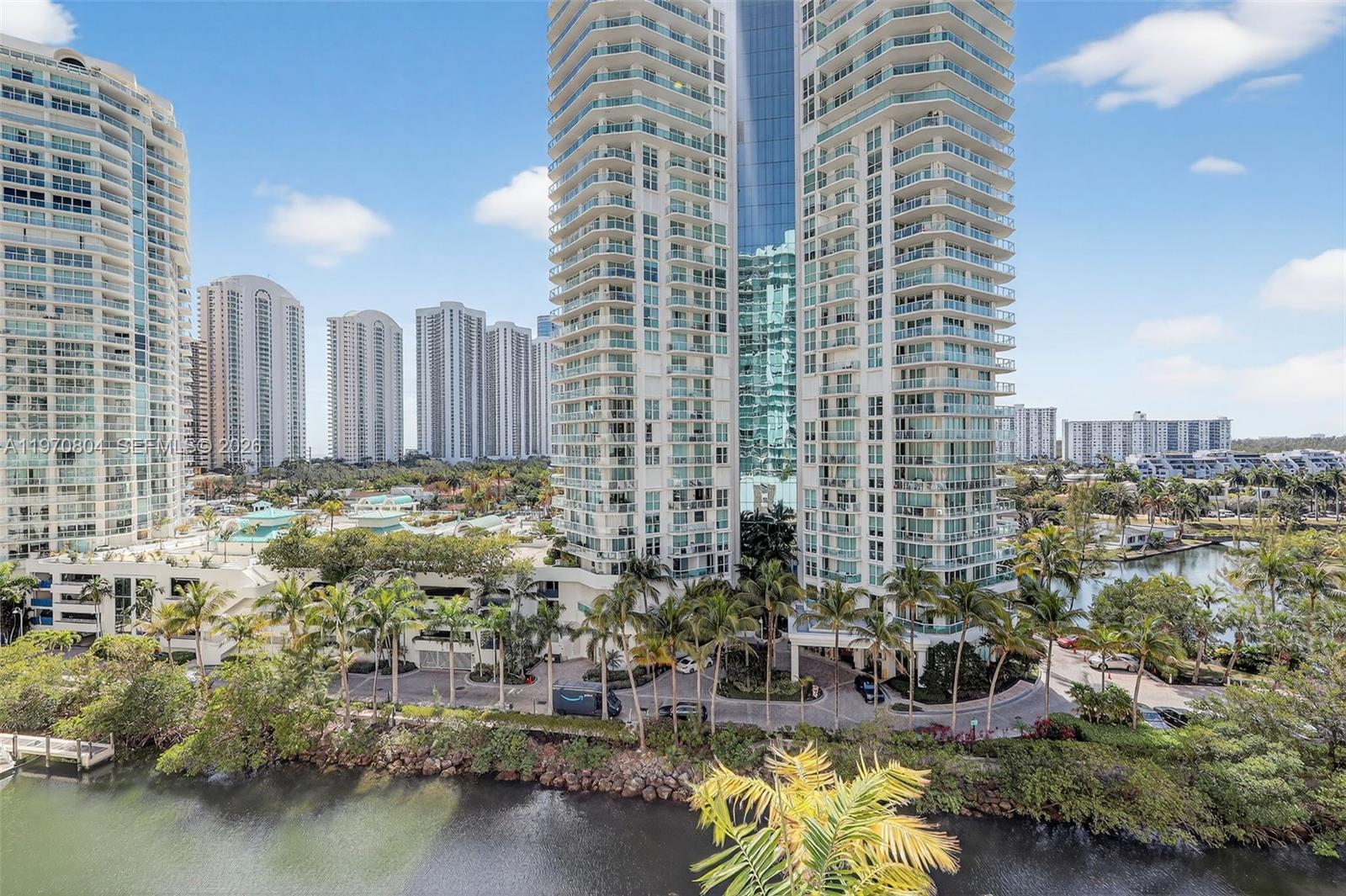 PARQUE TOWERS CONDO - Residential Lease