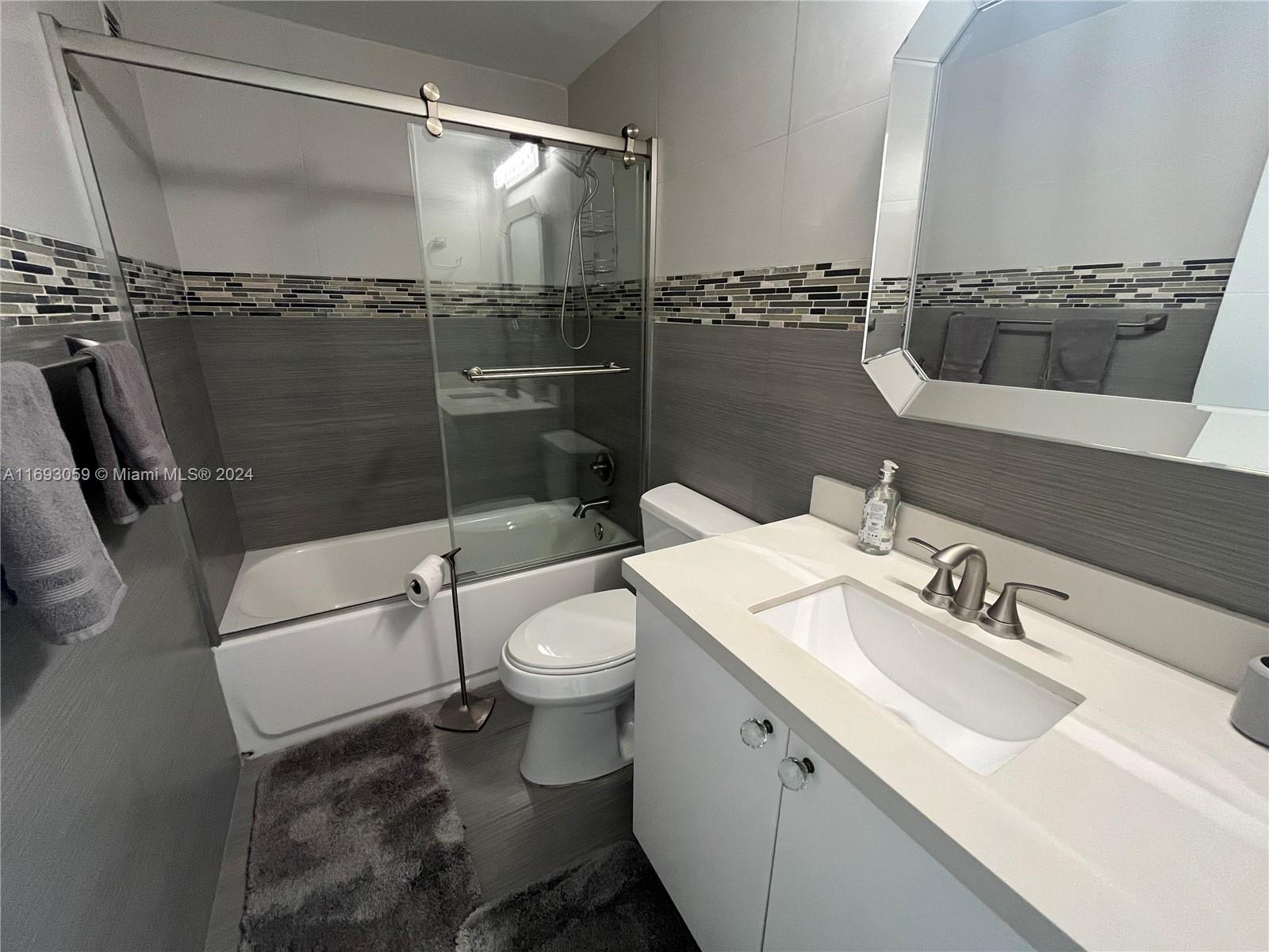 ALEXANDER TOWERS CONDO - Residential Lease