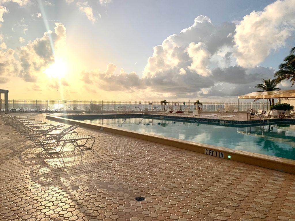 ALEXANDER TOWERS CONDO - Residential Lease