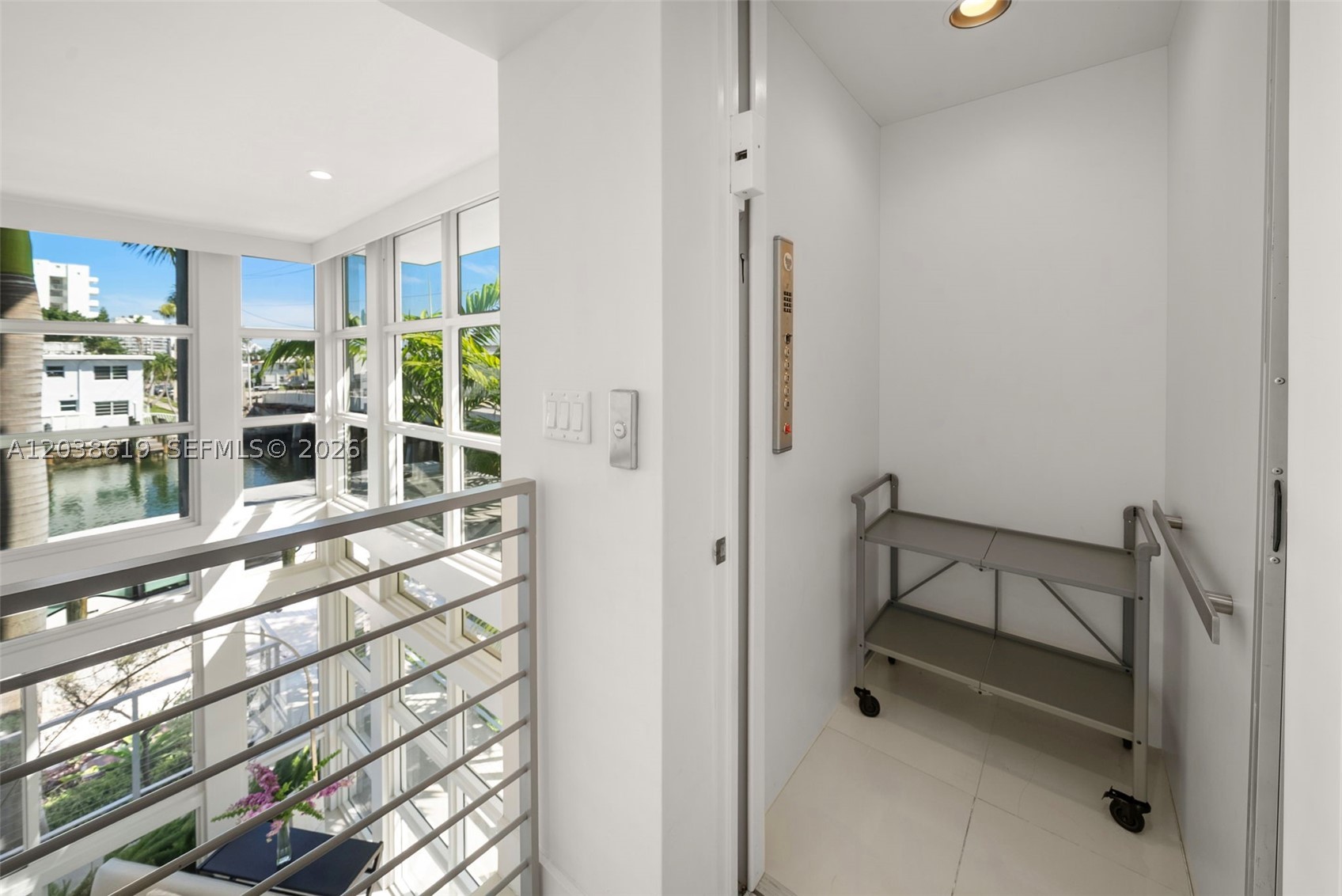 39 N Shore Dr