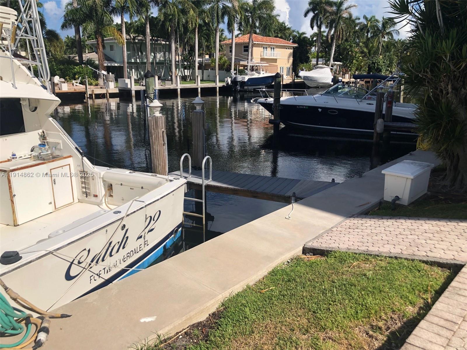 76 Isle Of Venice Dr, DOCK