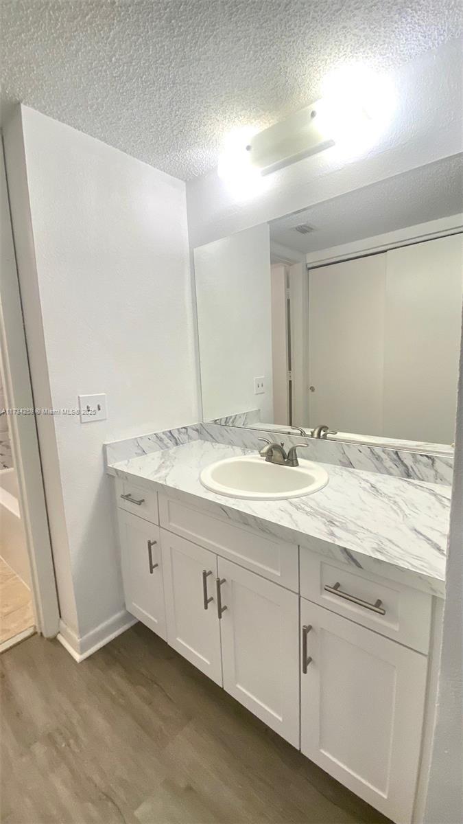 SHERWOOD SQUARE CONDOMINI - Residential