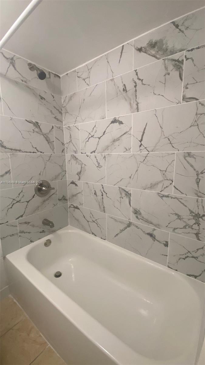 SHERWOOD SQUARE CONDOMINI - Residential