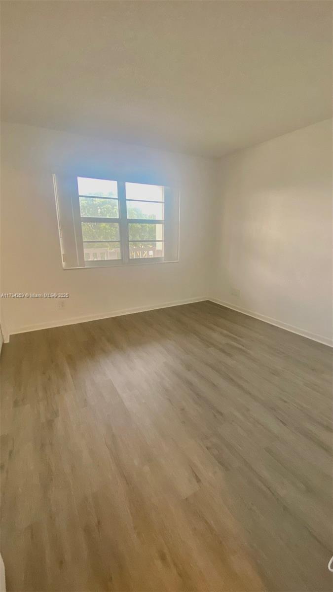 SHERWOOD SQUARE CONDOMINI - Residential