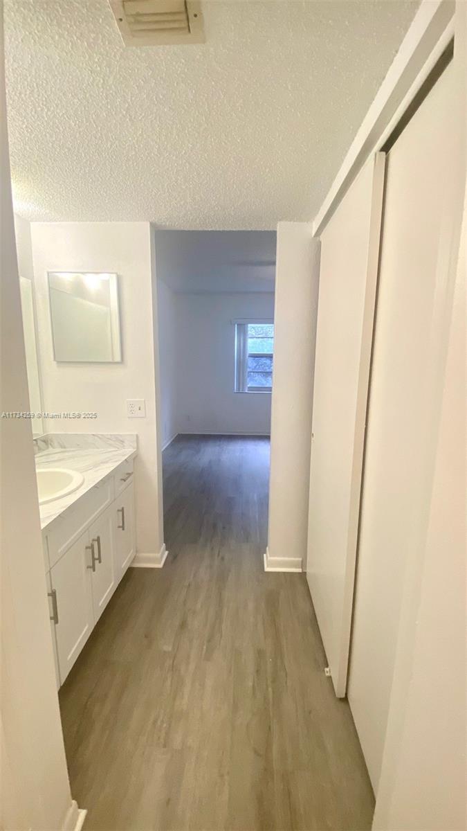 SHERWOOD SQUARE CONDOMINI - Residential