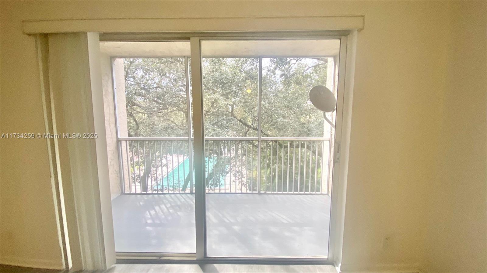 SHERWOOD SQUARE CONDOMINI - Residential