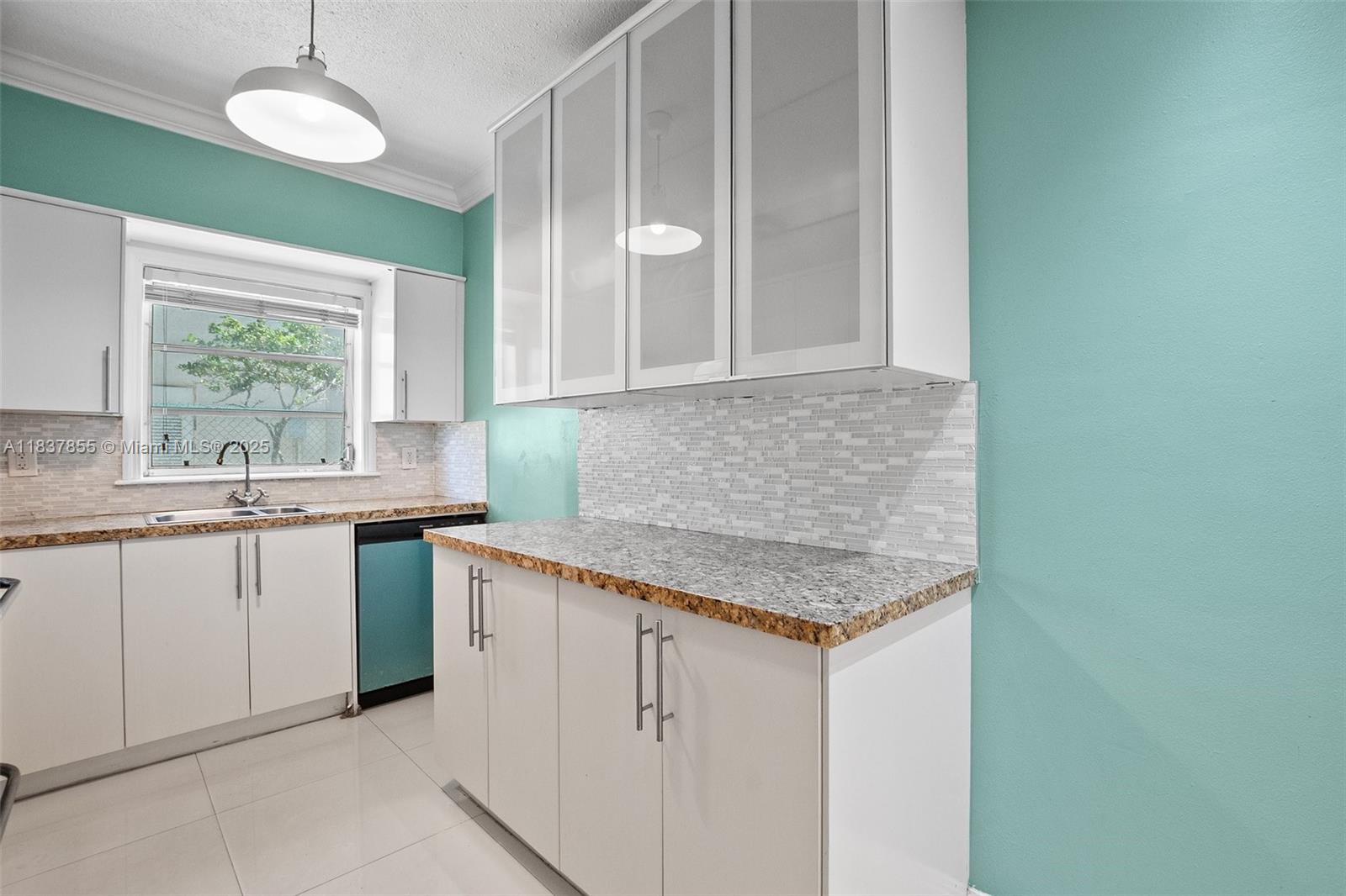 WATERWAY @ HOLLYWOOD BEAC - Residential Lease
