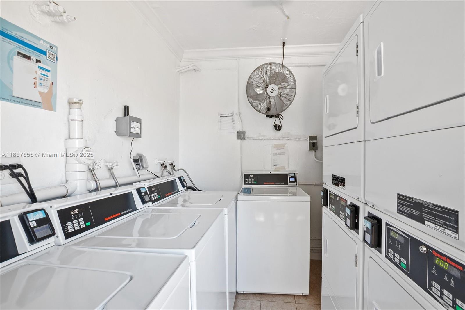 WATERWAY @ HOLLYWOOD BEAC - Residential Lease